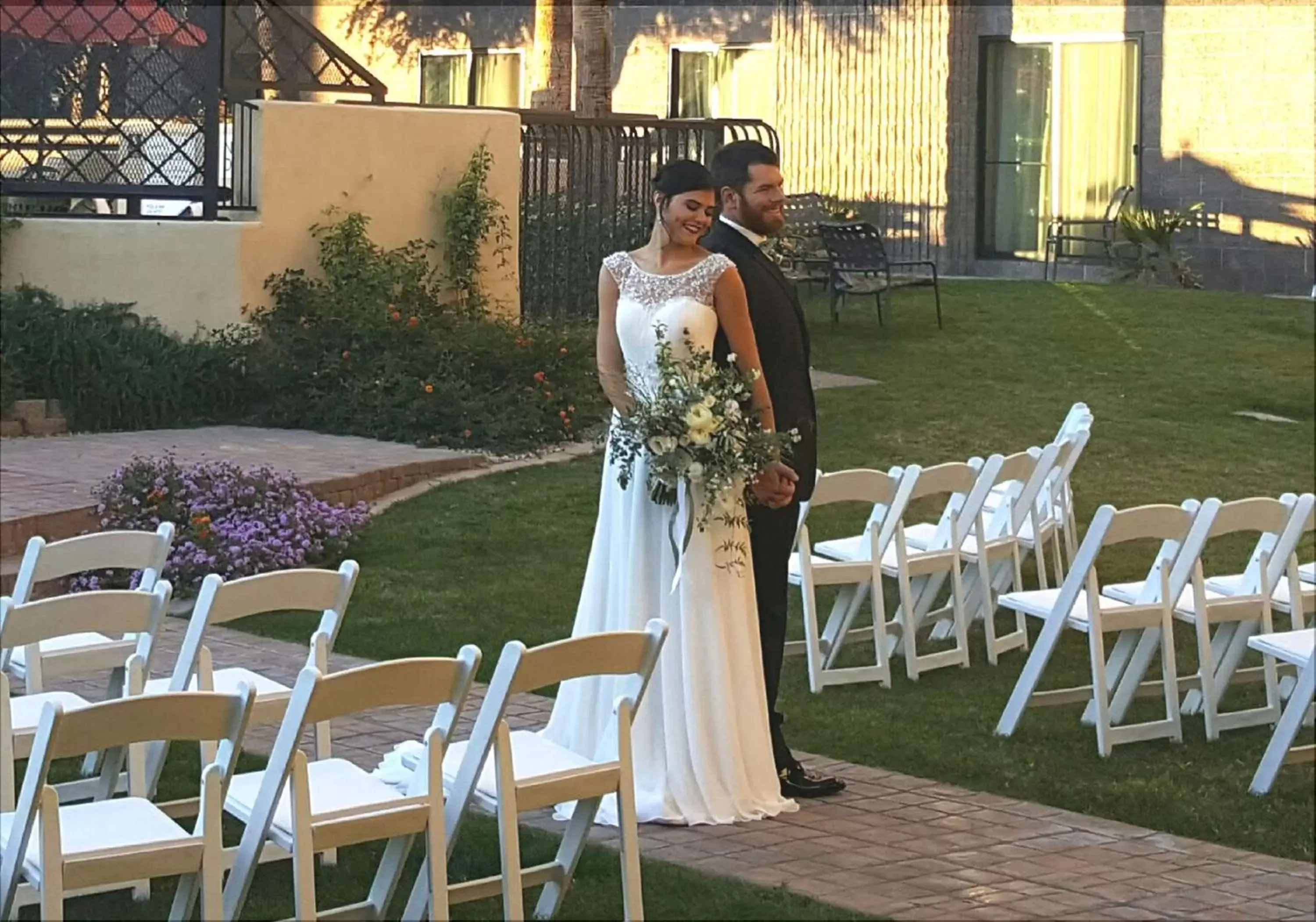 Inner courtyard view in DoubleTree by Hilton Phoenix North Inner courtyard view in DoubleTree by Hilton Phoenix North