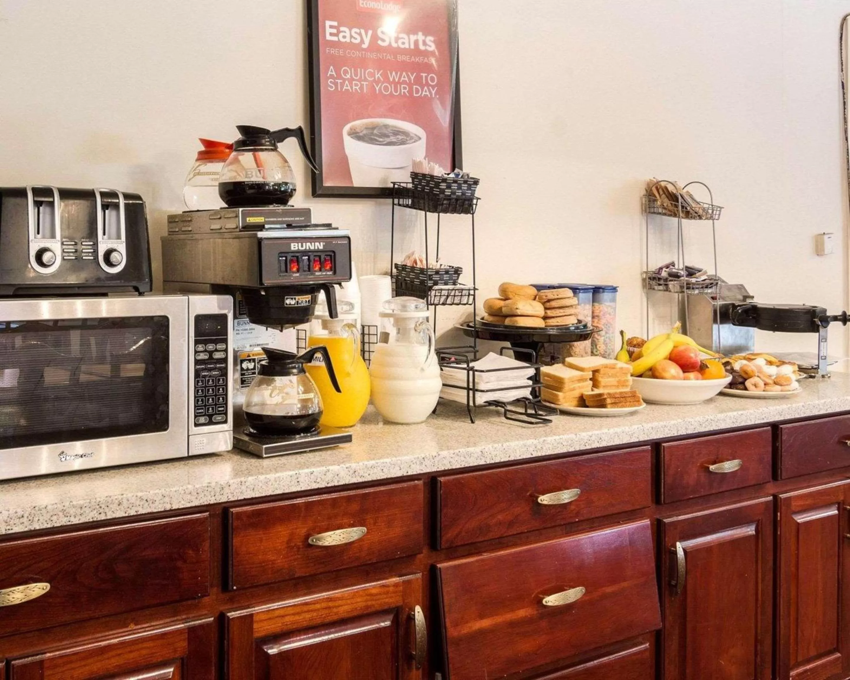 Restaurant/places to eat in Econo Lodge Petersburg - Fort Lee