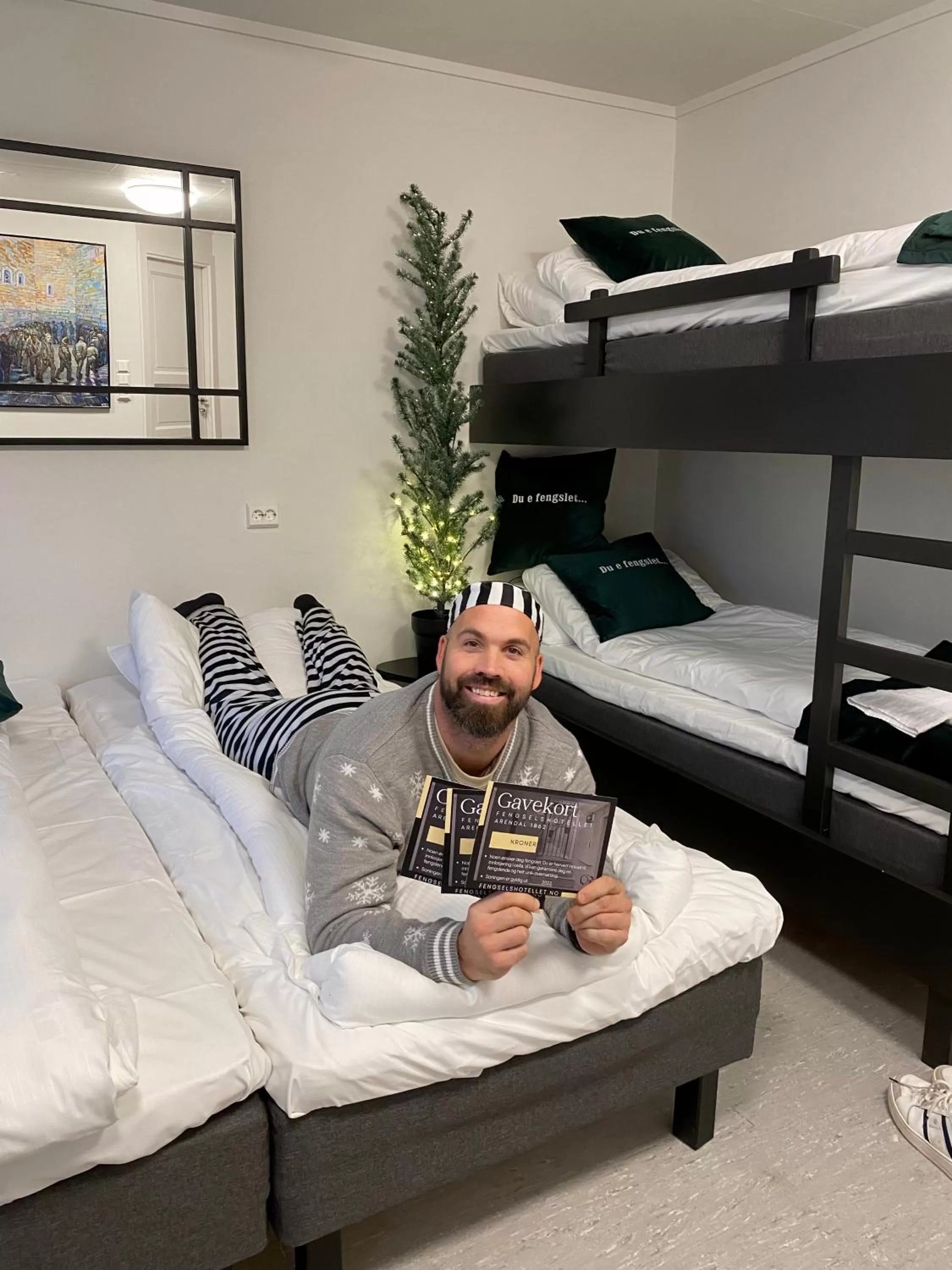 Family, Bed in Fengselshotellet AS