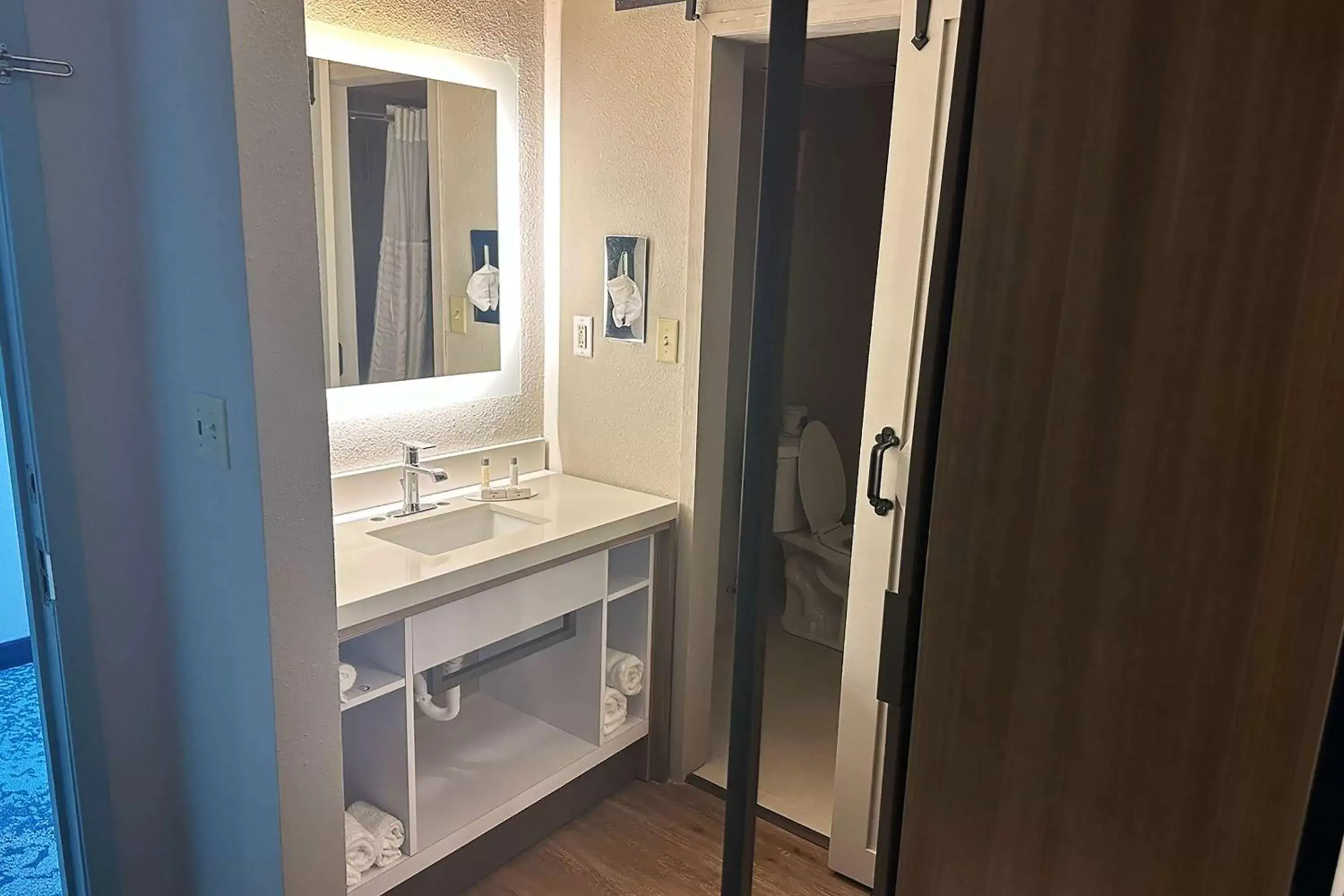 King Studio Suite - Non-Smoking in Wyndham Garden Ankeny King Studio Suite - Non-Smoking in Wyndham Garden Ankeny