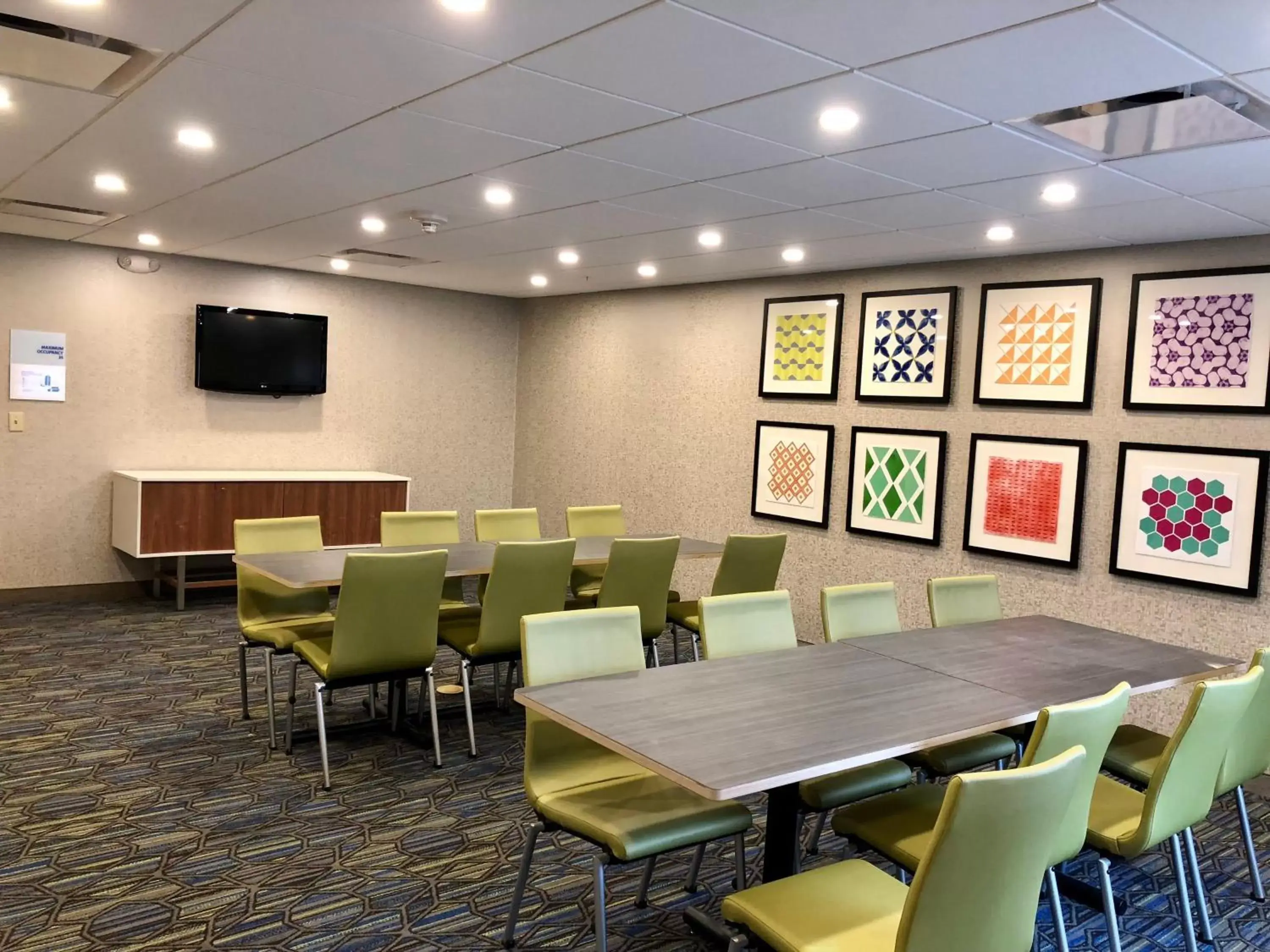 Meeting/conference room in Holiday Inn Express Great Barrington, an IHG Hotel