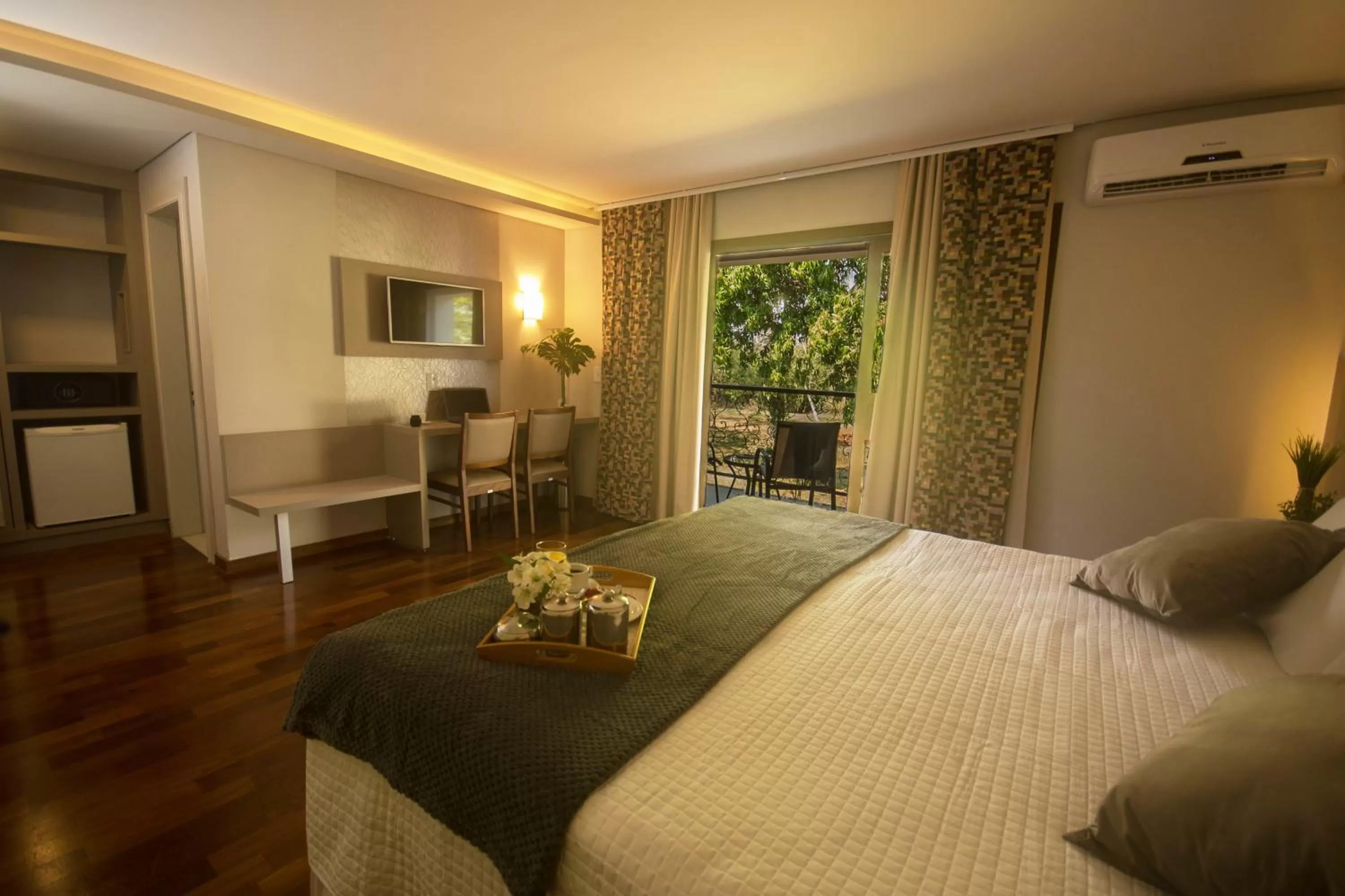 Bedroom, Bed in Grand Carimã Resort & Convention Center