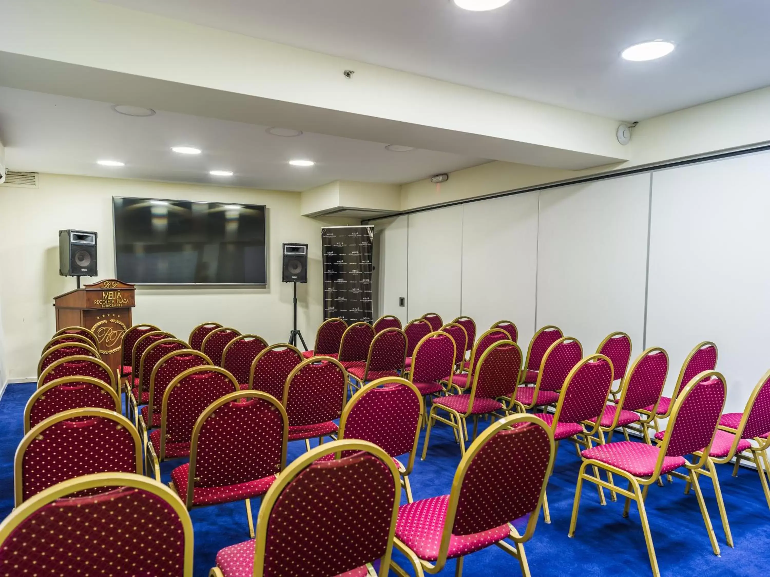 Business facilities in Melia Recoleta Plaza Hotel