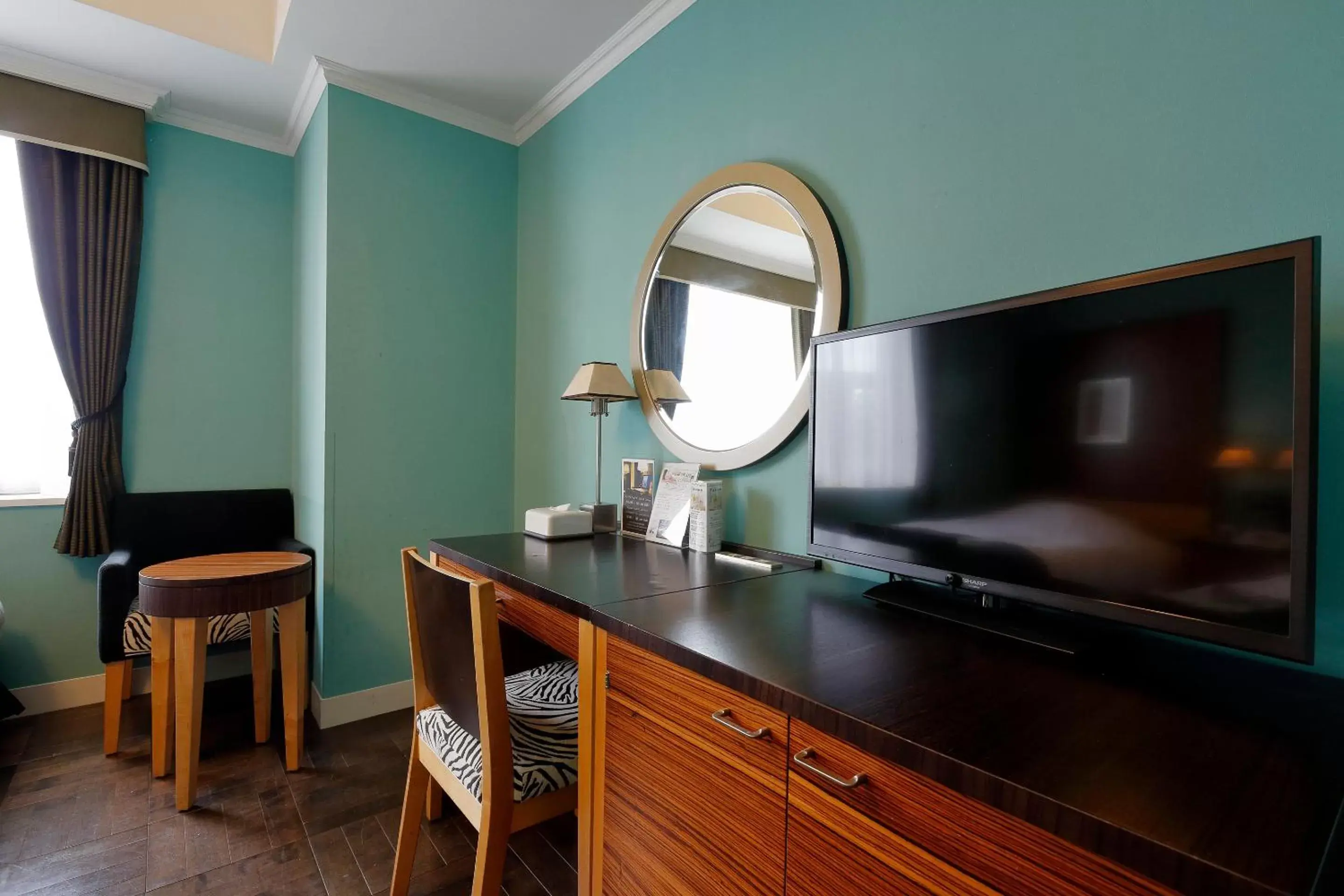 Photo of the whole room, TV/Entertainment Center in Hotel Monterey La Soeur Fukuoka