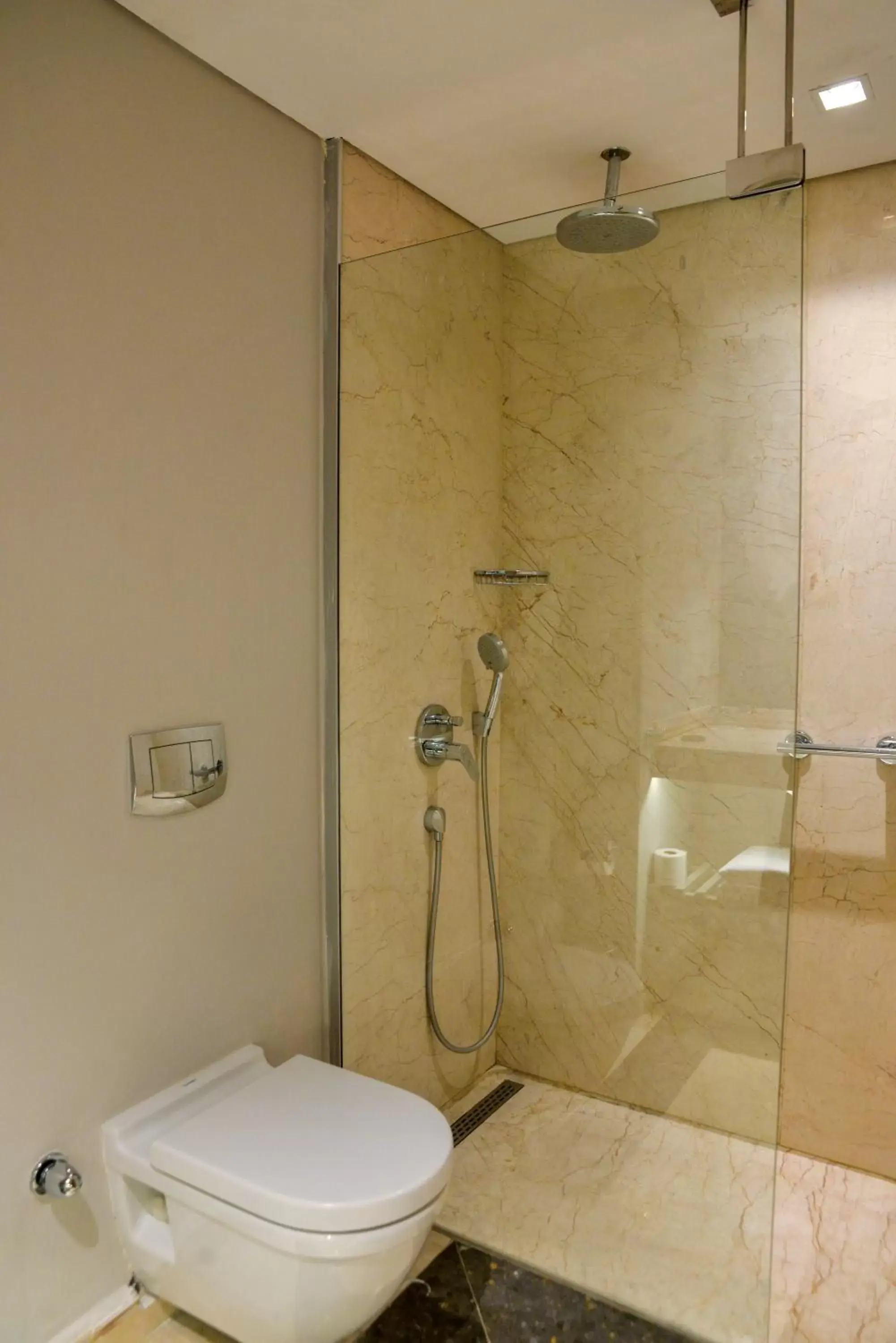 Bathroom in Istanbul Gonen Hotel