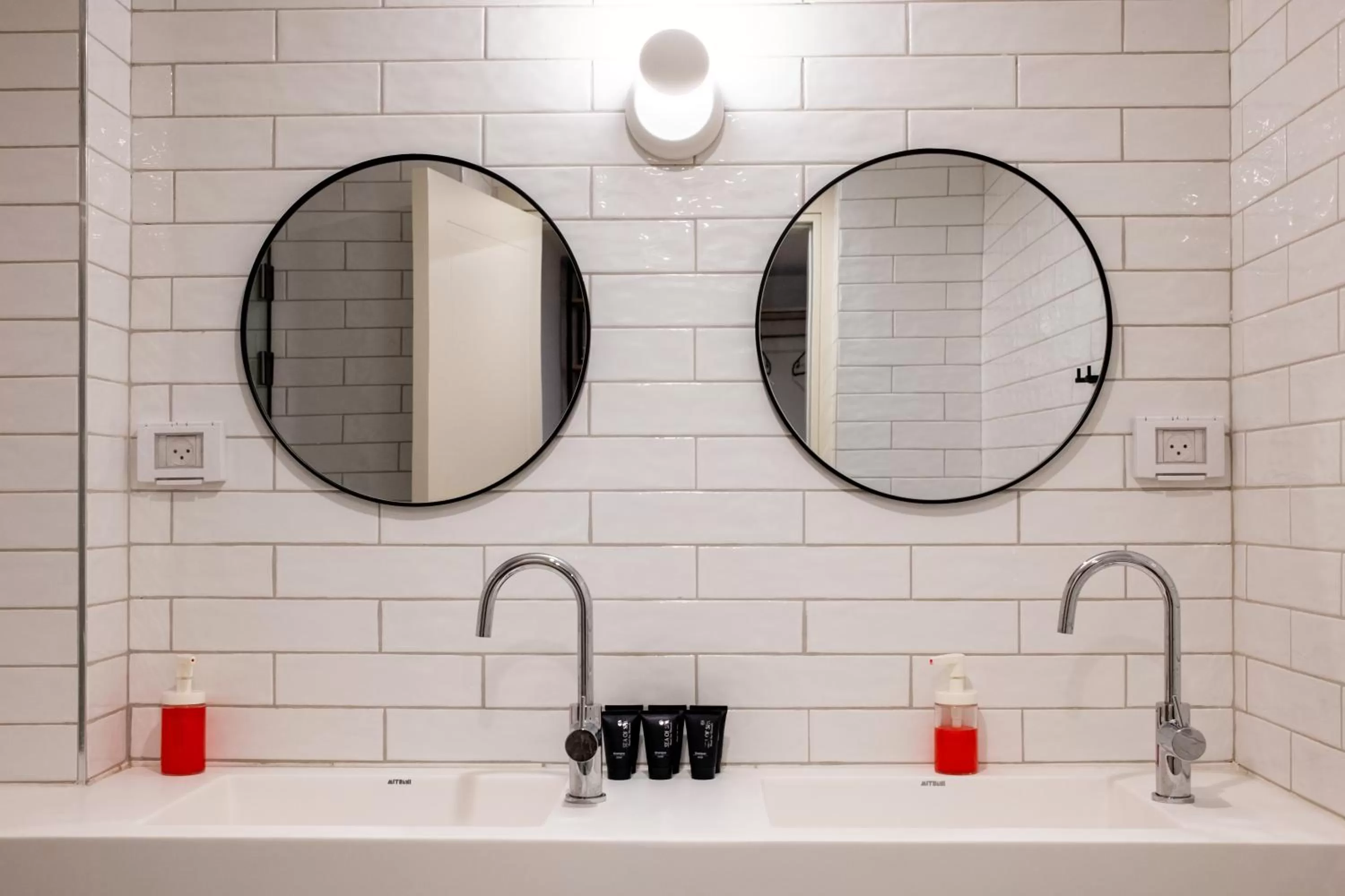 Bathroom in Urbanic Hotel