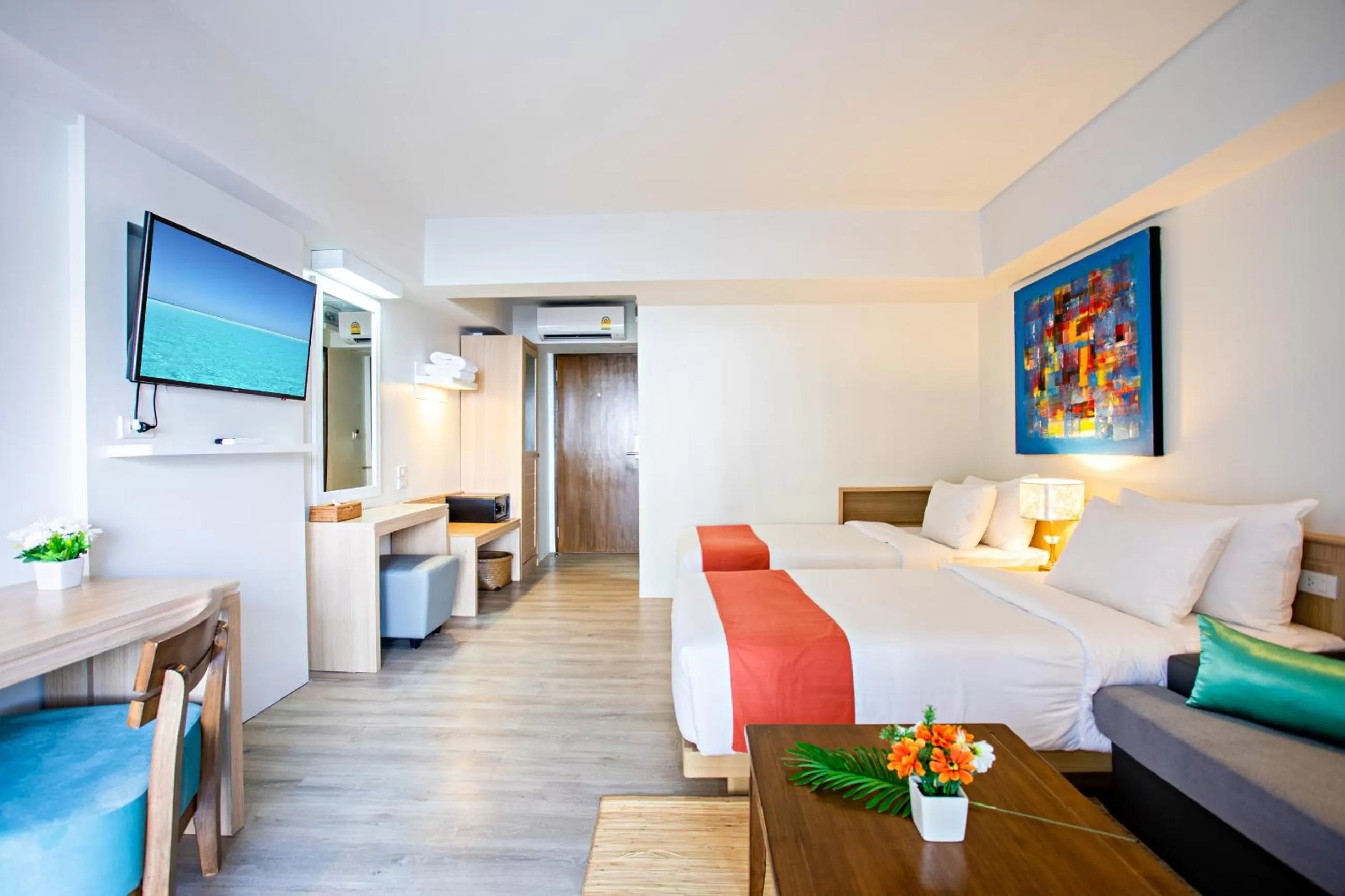 Deluxe Twin Room with Balcony in Villa Cha-Cha Krabi Beachfront Resort