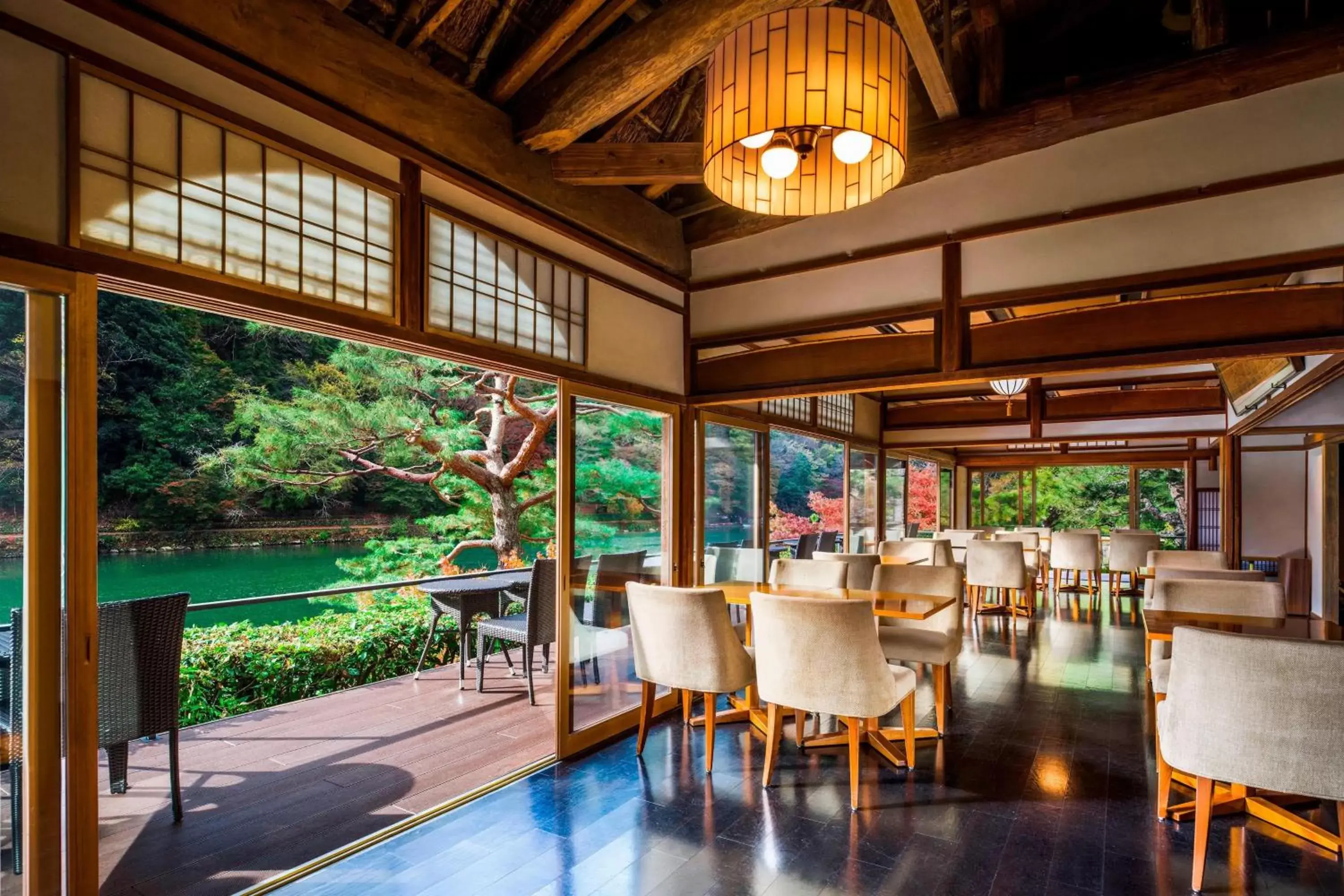 Restaurant/places to eat, Swimming Pool in Suiran, a Luxury Collection Hotel, Kyoto