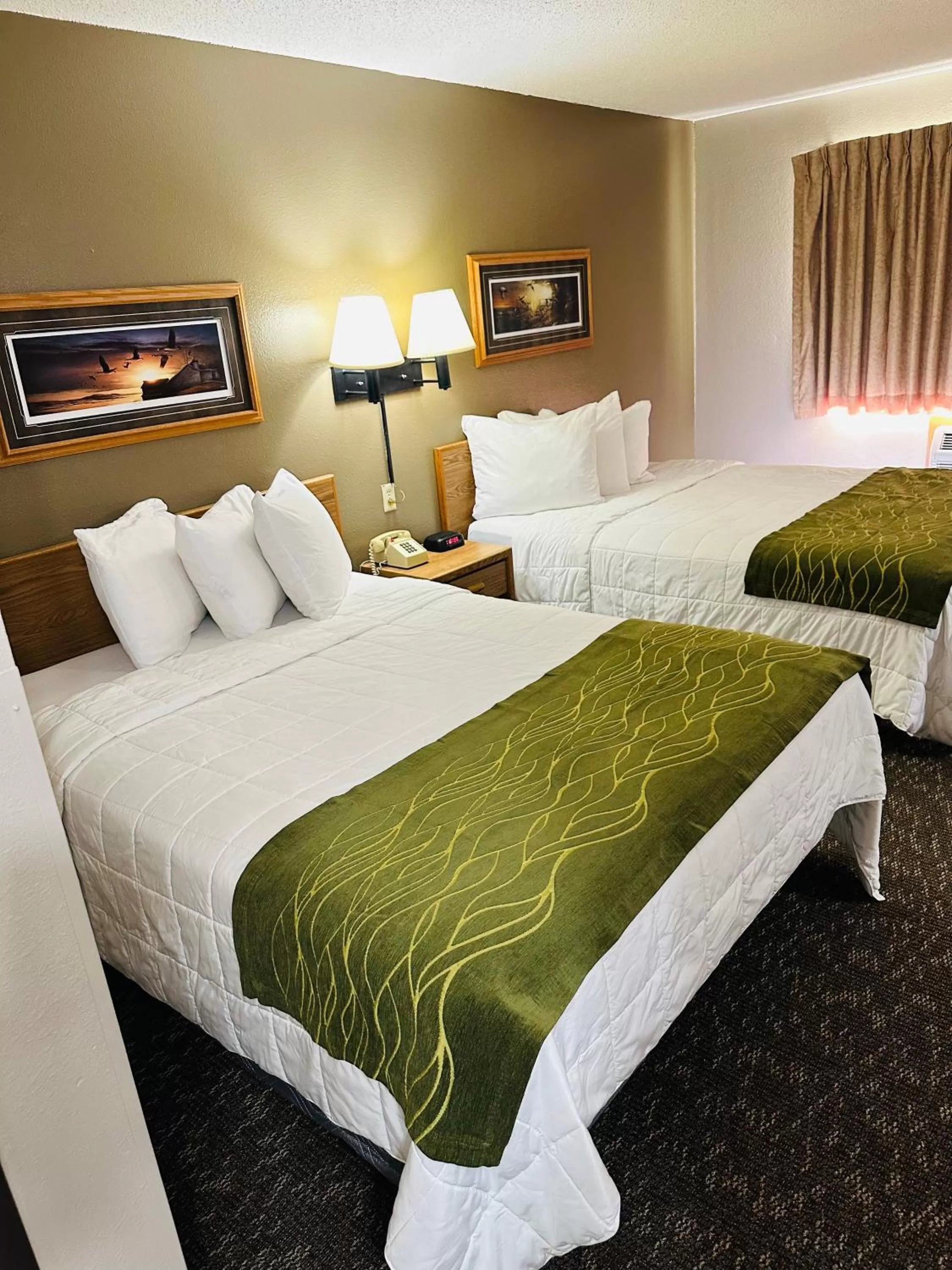 Bed in Arlington Inn