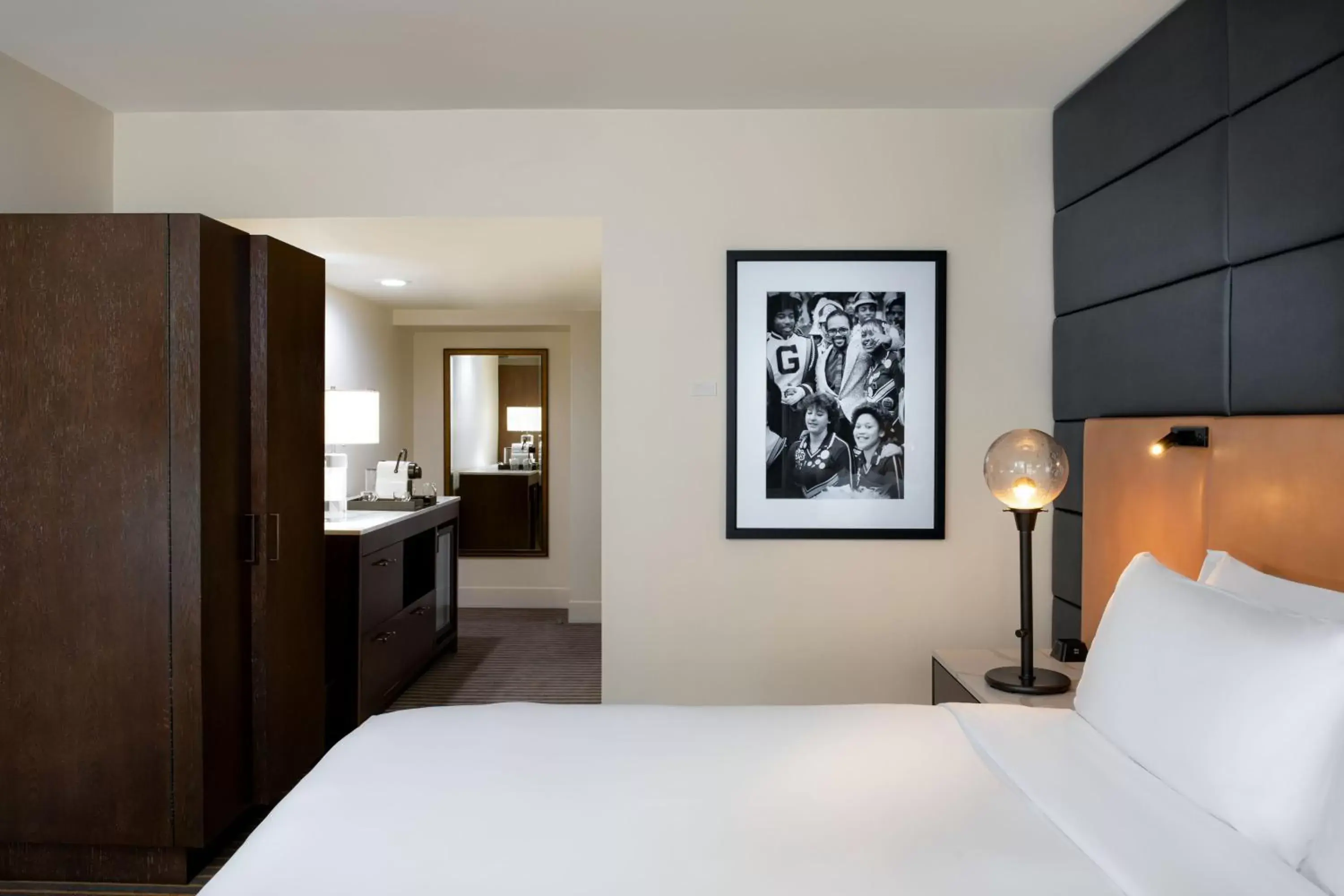 Premium King Room in Hotel Theodore