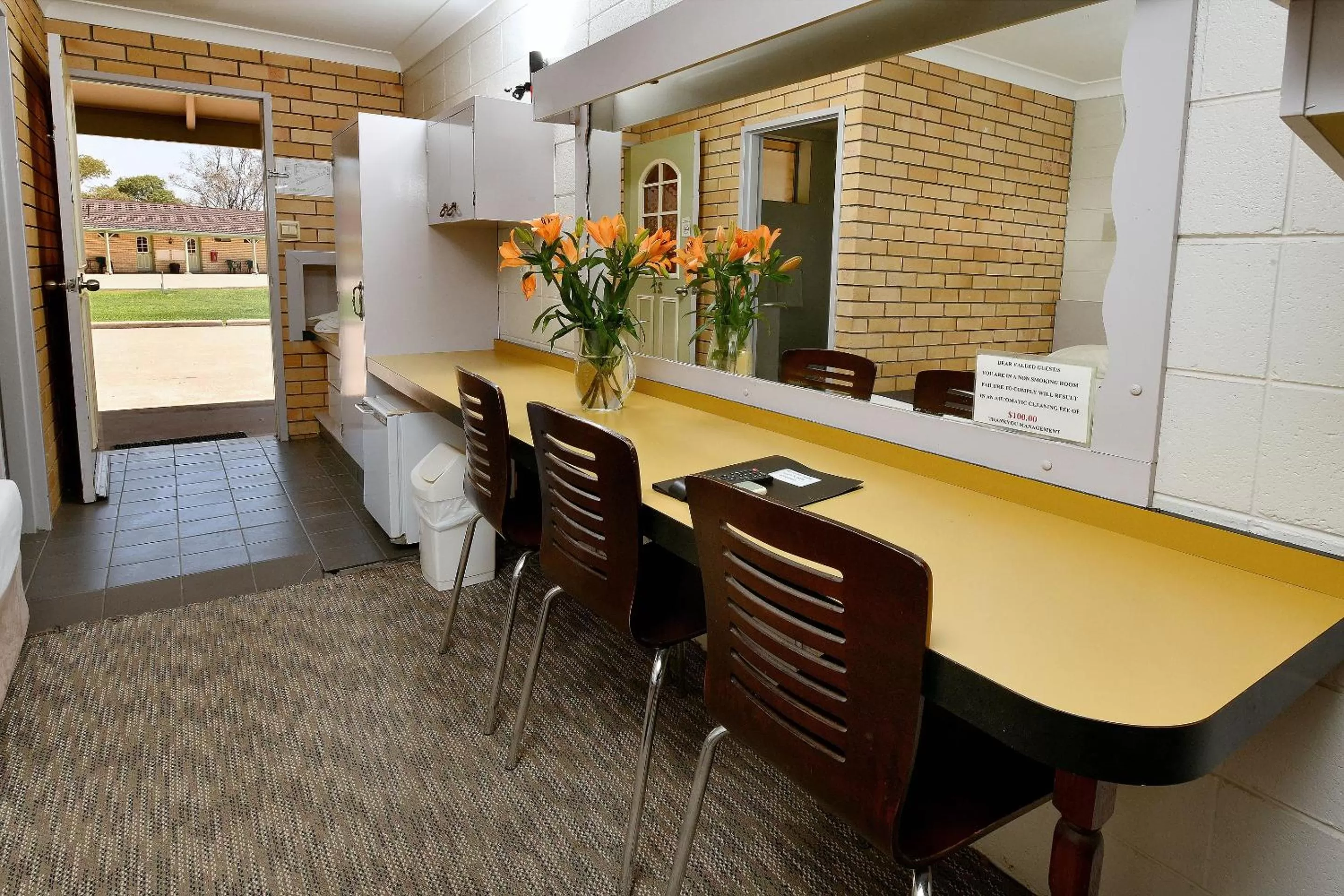 Seating area in Burke and Wills Motor Inn