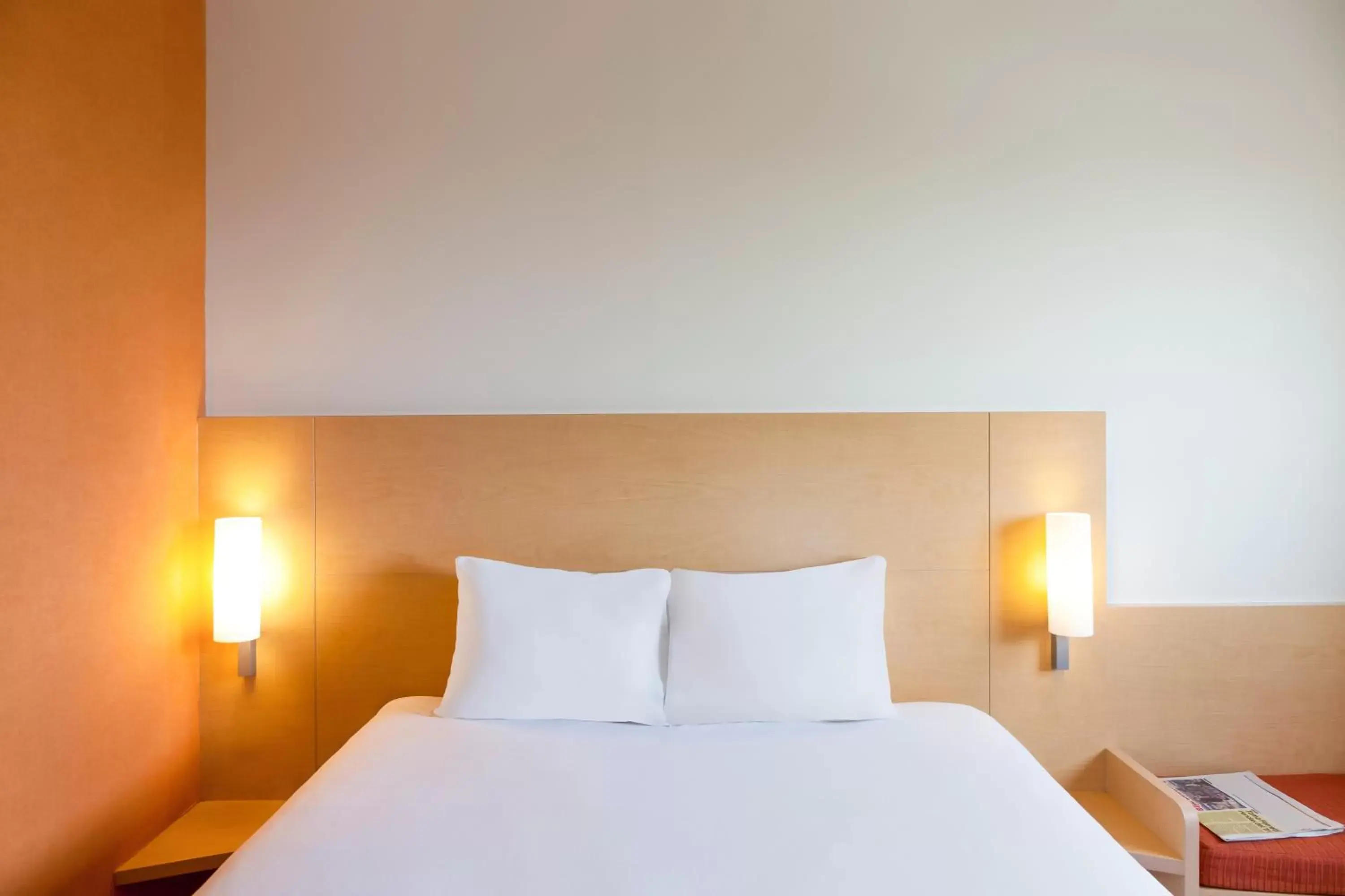 Decorative detail, Bed in Ibis Hermosillo Decorative detail, Bed in Ibis Hermosillo