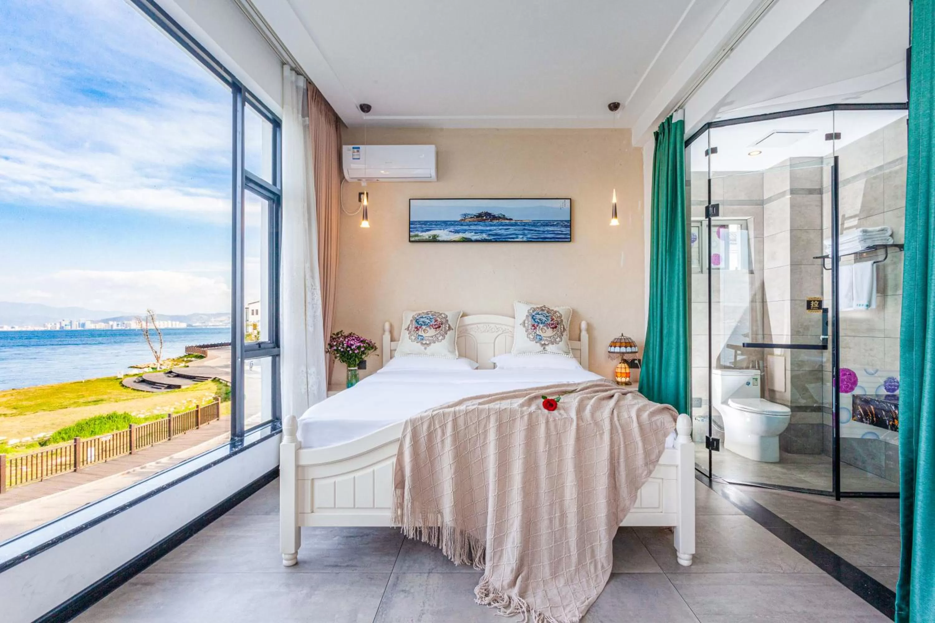 King Room with Sea View in Blue Sea Hotel