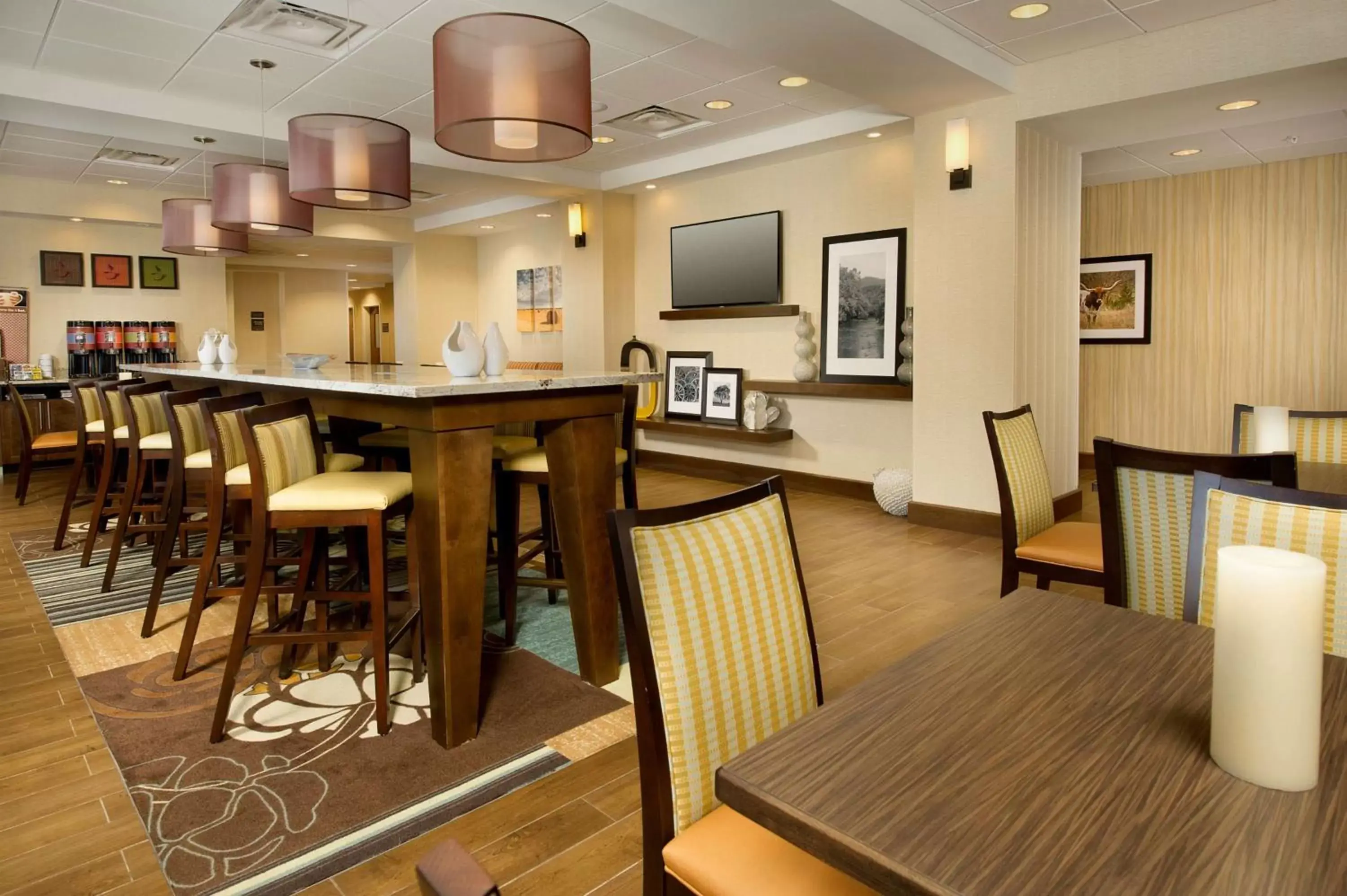 Lobby or reception, Restaurant/Places to Eat in Hampton Inn Uvalde