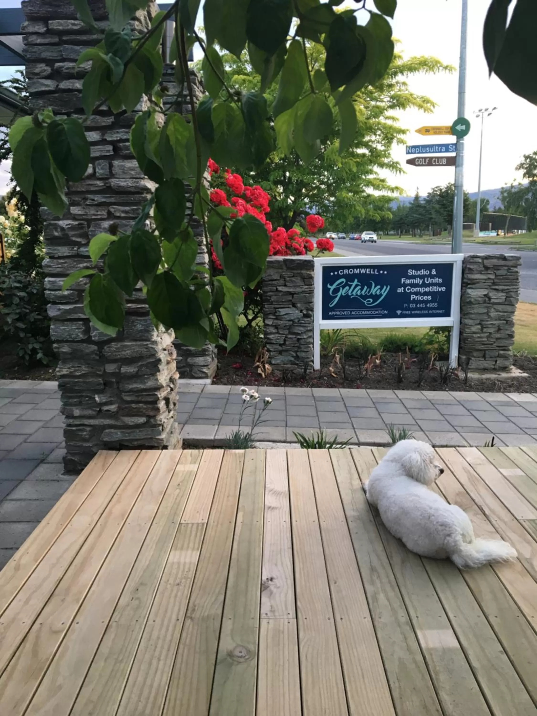 Facade/entrance in Cromwell Getaway