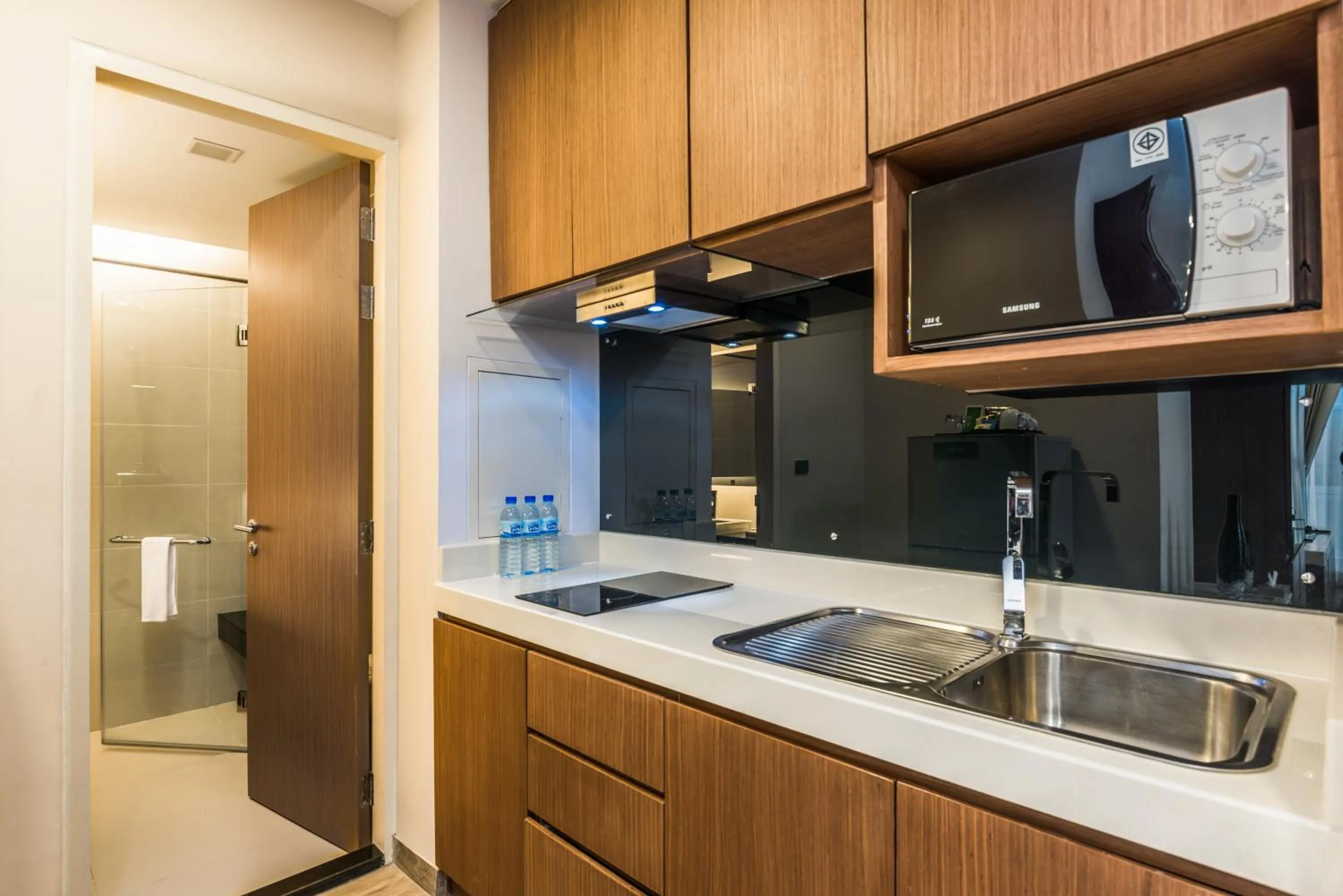 Kitchen or kitchenette in Olive Hotel Bangkok 64