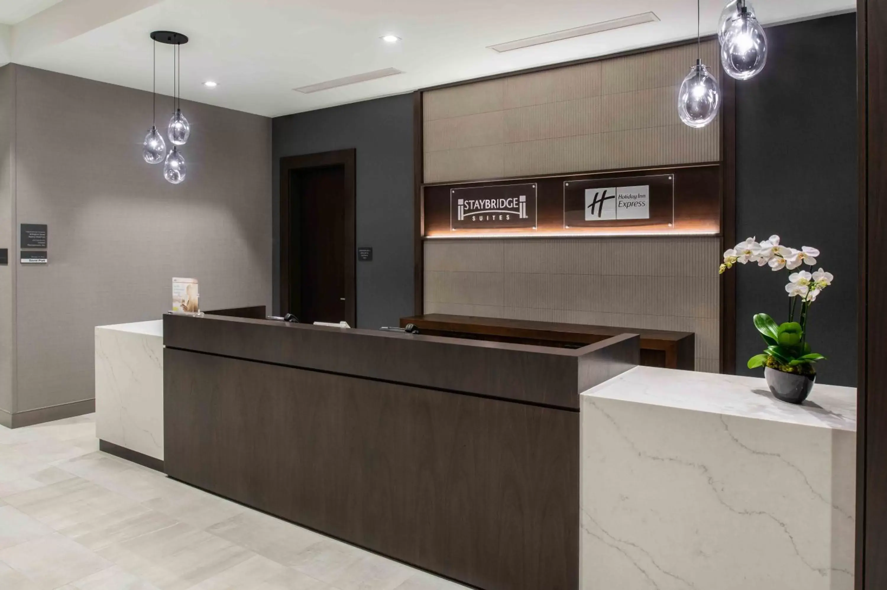 Property building, Lobby/Reception in Holiday Inn Express - Boston South - Quincy, an IHG Hotel