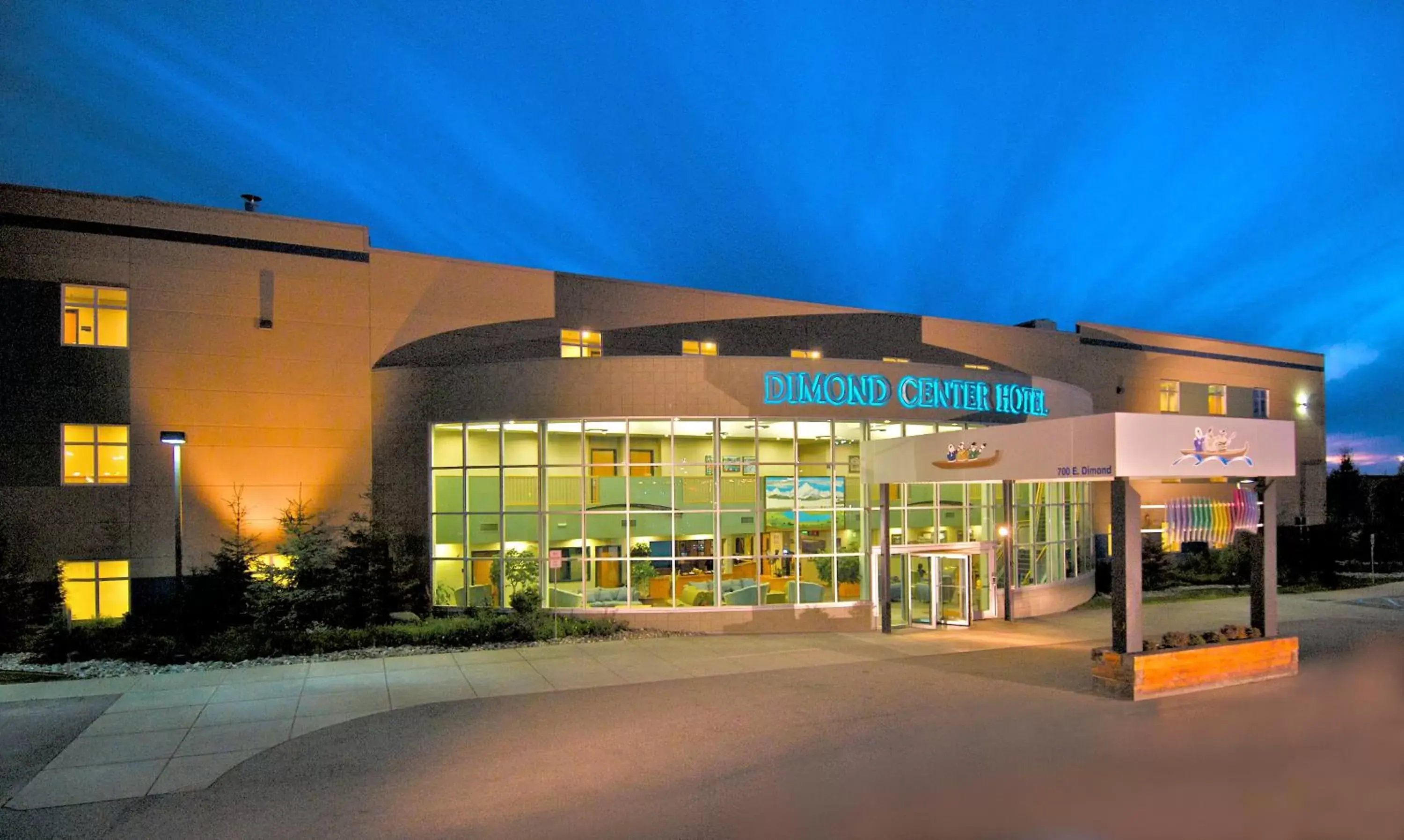 Facade/entrance in Dimond Center Hotel