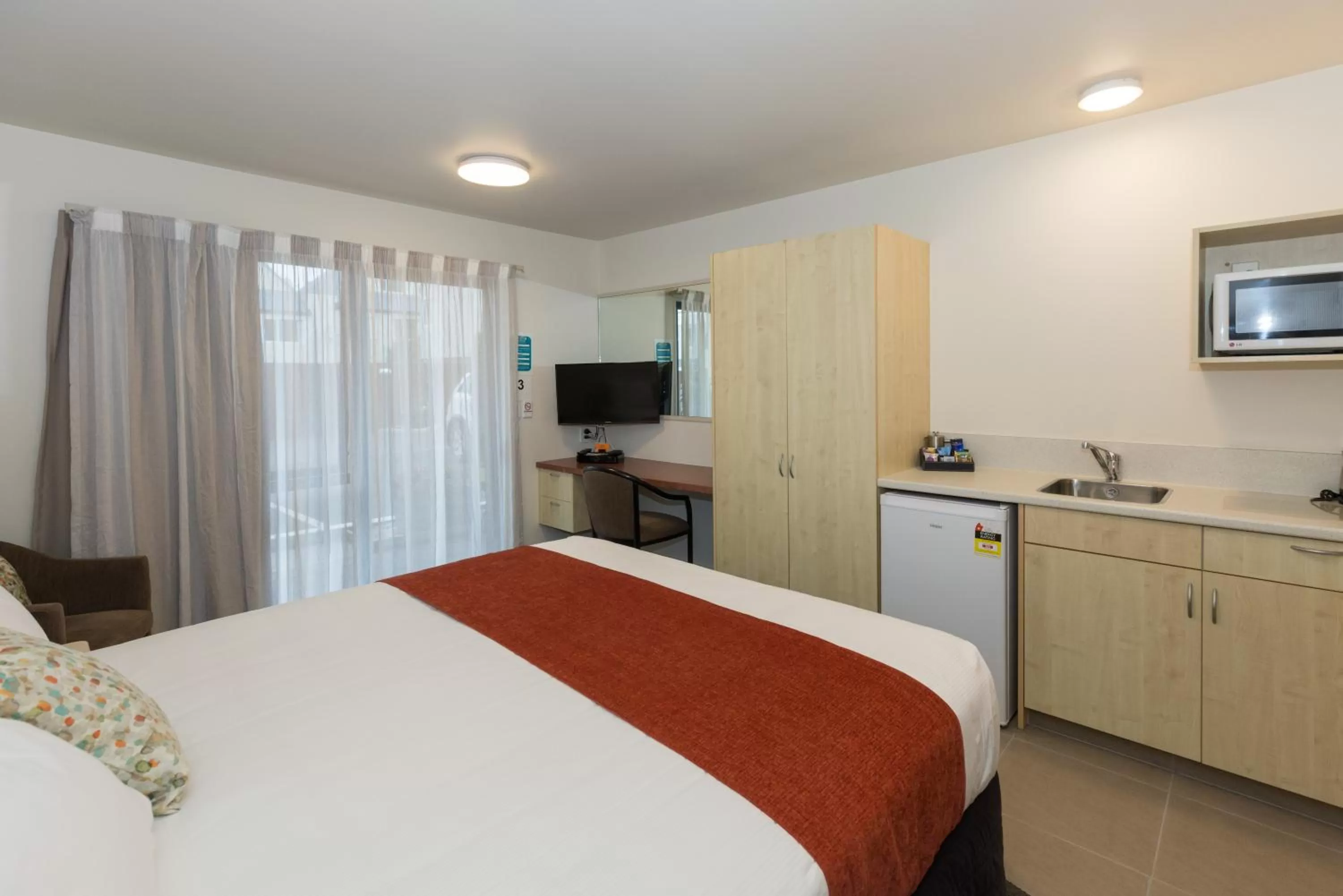 Superior Studio in Bella Vista Motel Dunedin