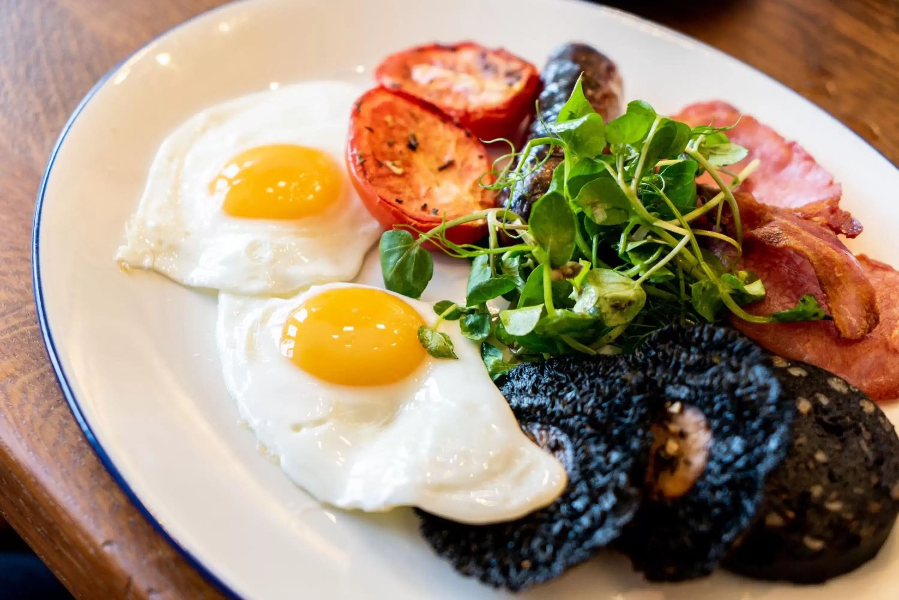 English/Irish breakfast, Food in The Highdown – Brunning and Price