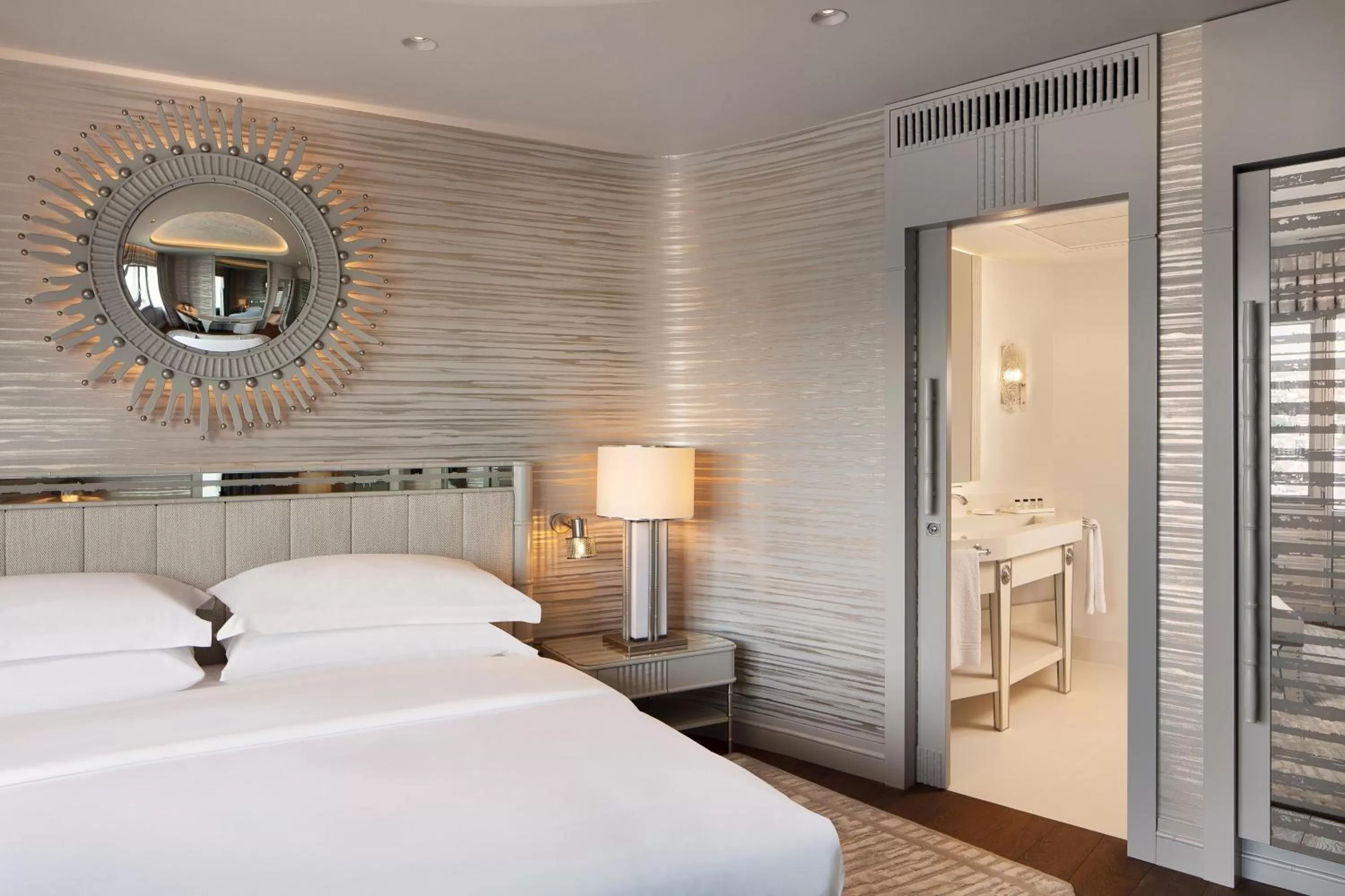 Photo of the whole room, Bed in Sheraton Ankara Hotel & Convention Center