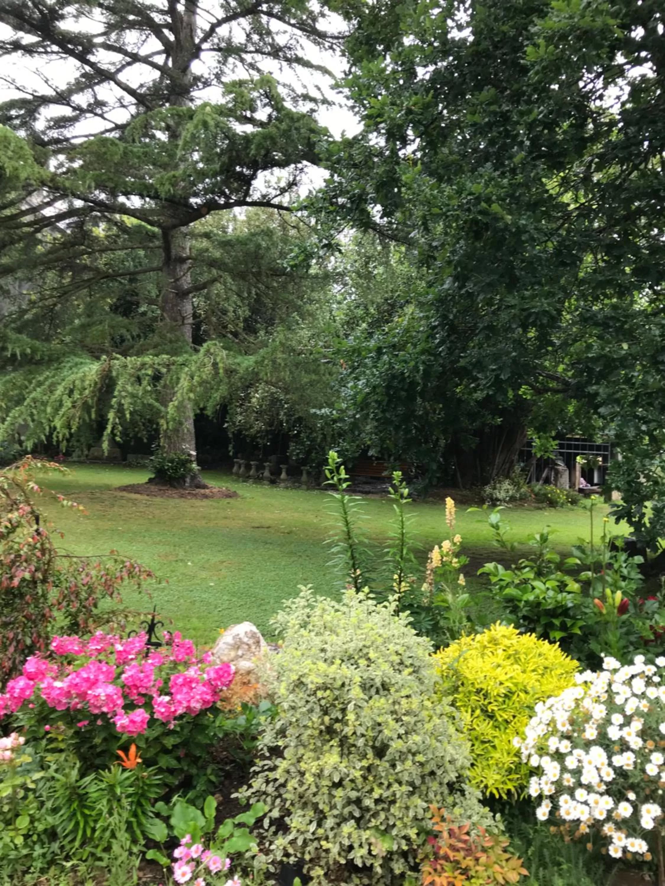 Garden in Auberge de Keranden