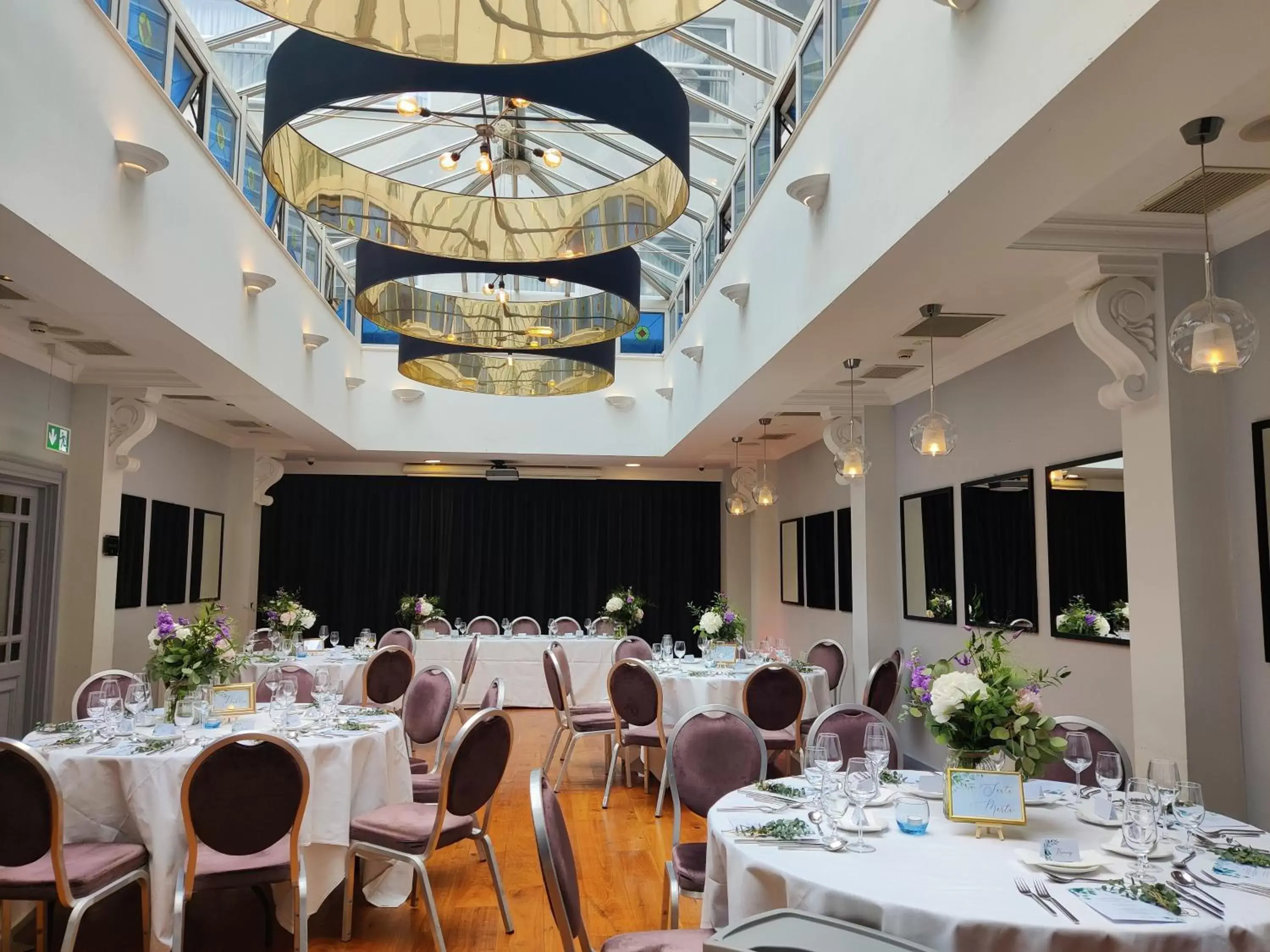 Restaurant/places to eat, Banquet Facilities in Temple Bar Hotel