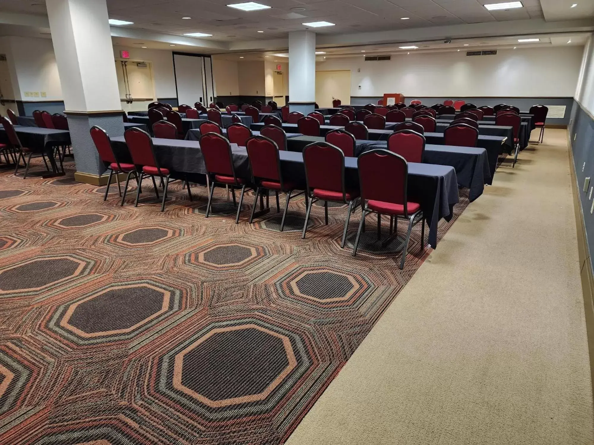 Meeting/conference room in Four Points by Sheraton Little Rock Midtown