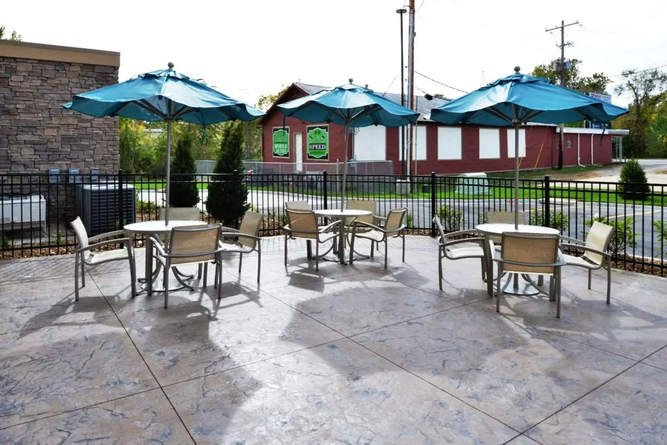 Patio in Hampton Inn Leavenworth