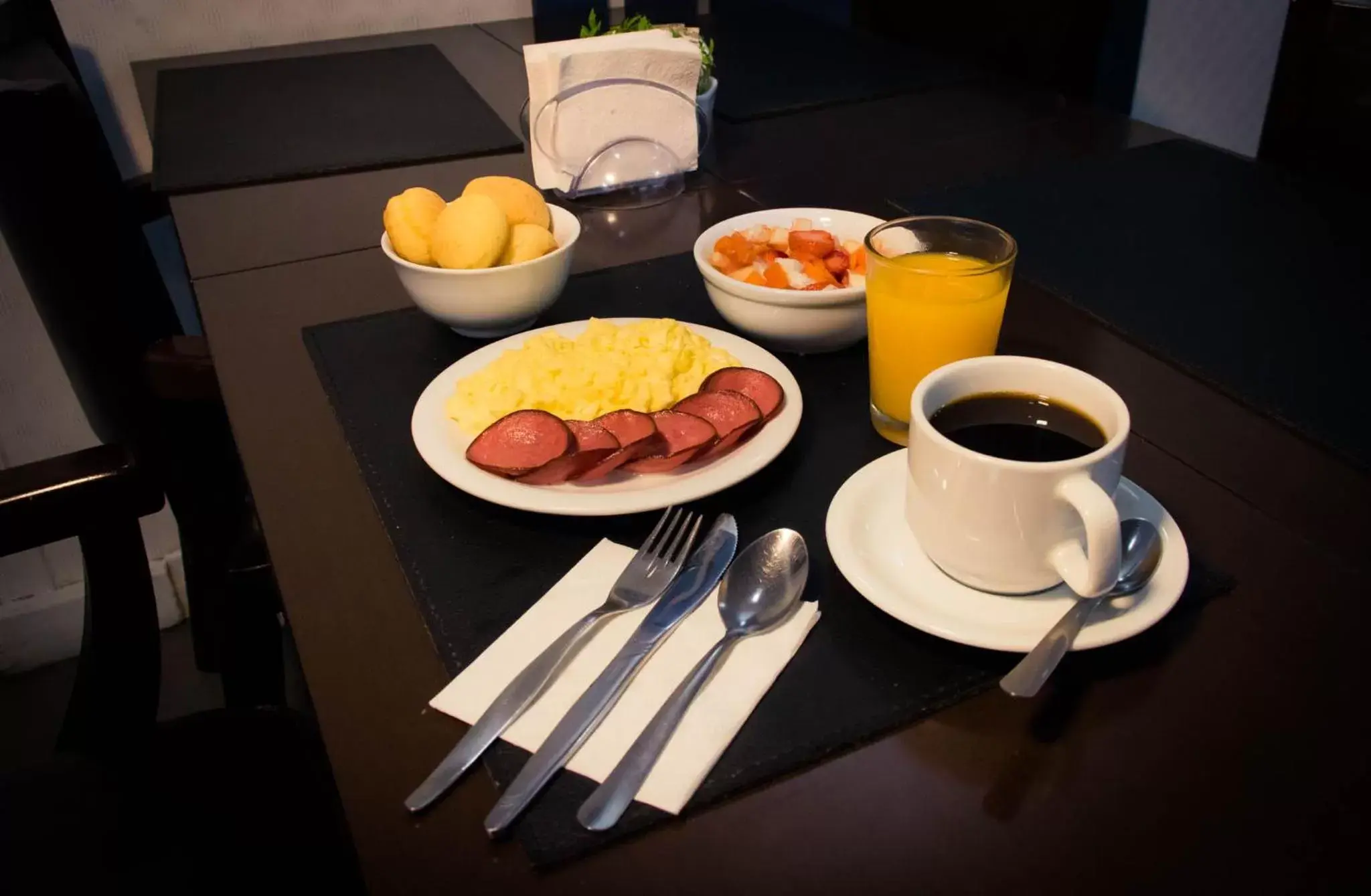 Breakfast in Embaixador Hotel e Centro de Eventos