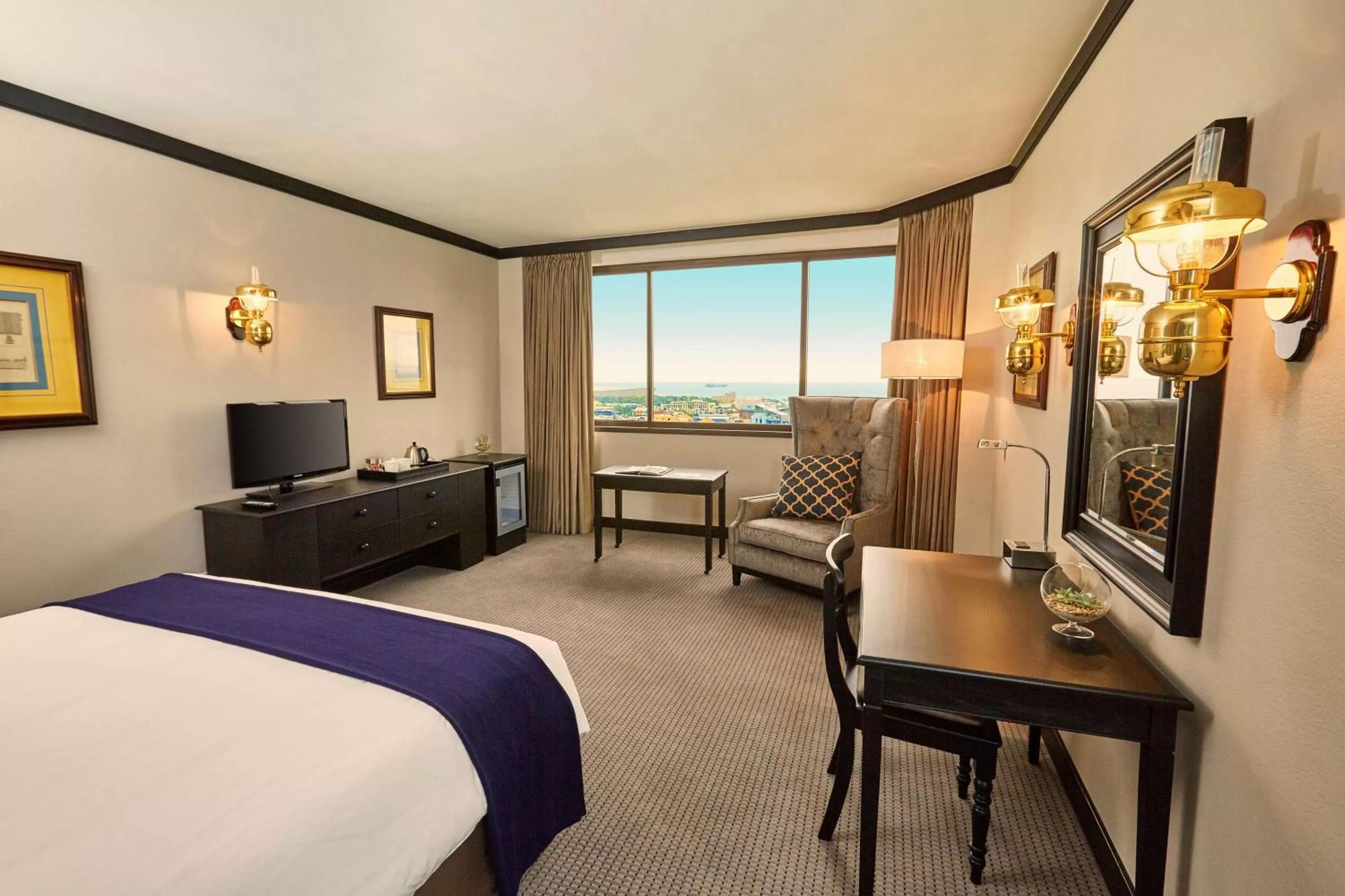 Bedroom, Bed in Southern Sun Cape Sun