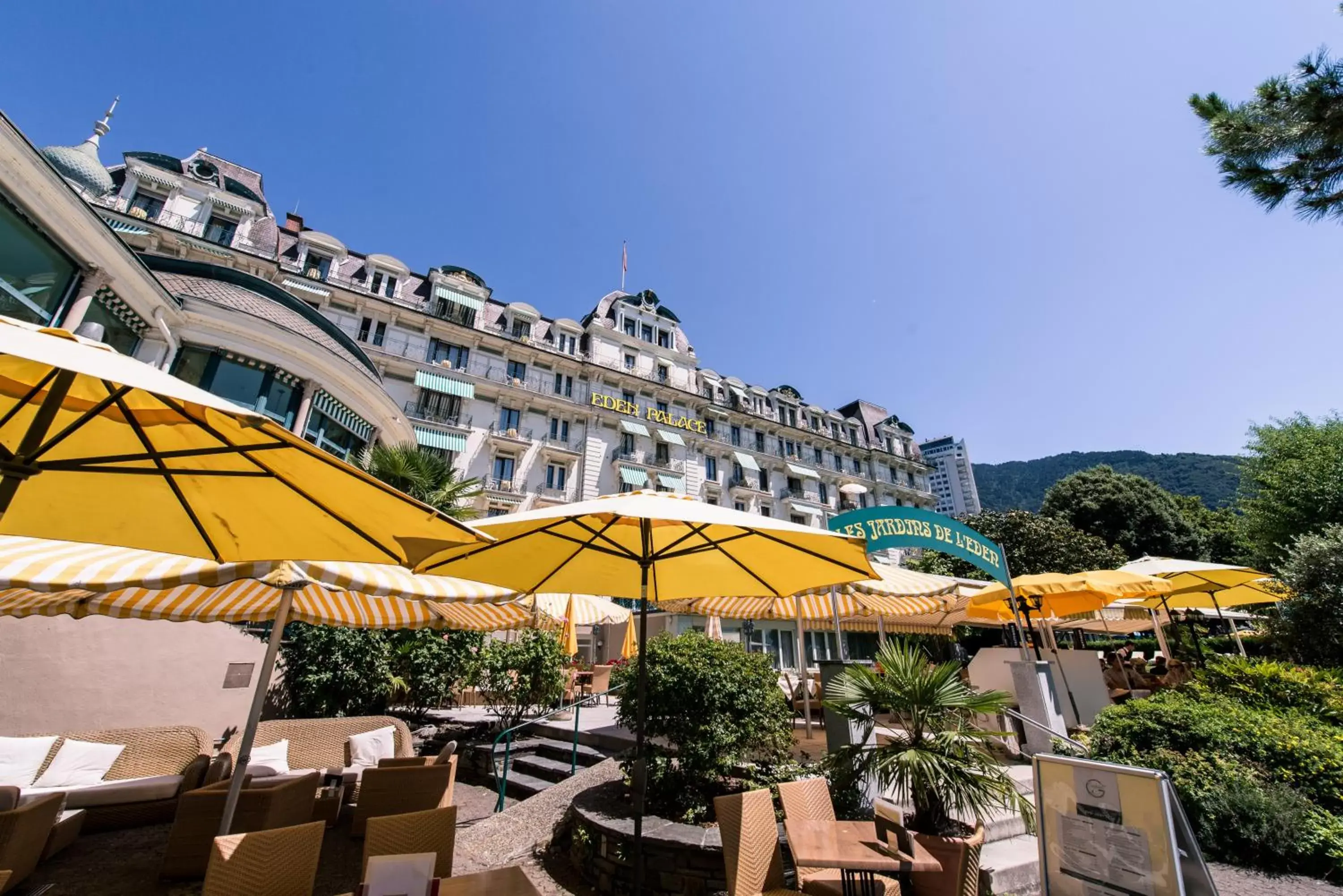 Restaurant/places to eat in Hotel Eden Palace au Lac