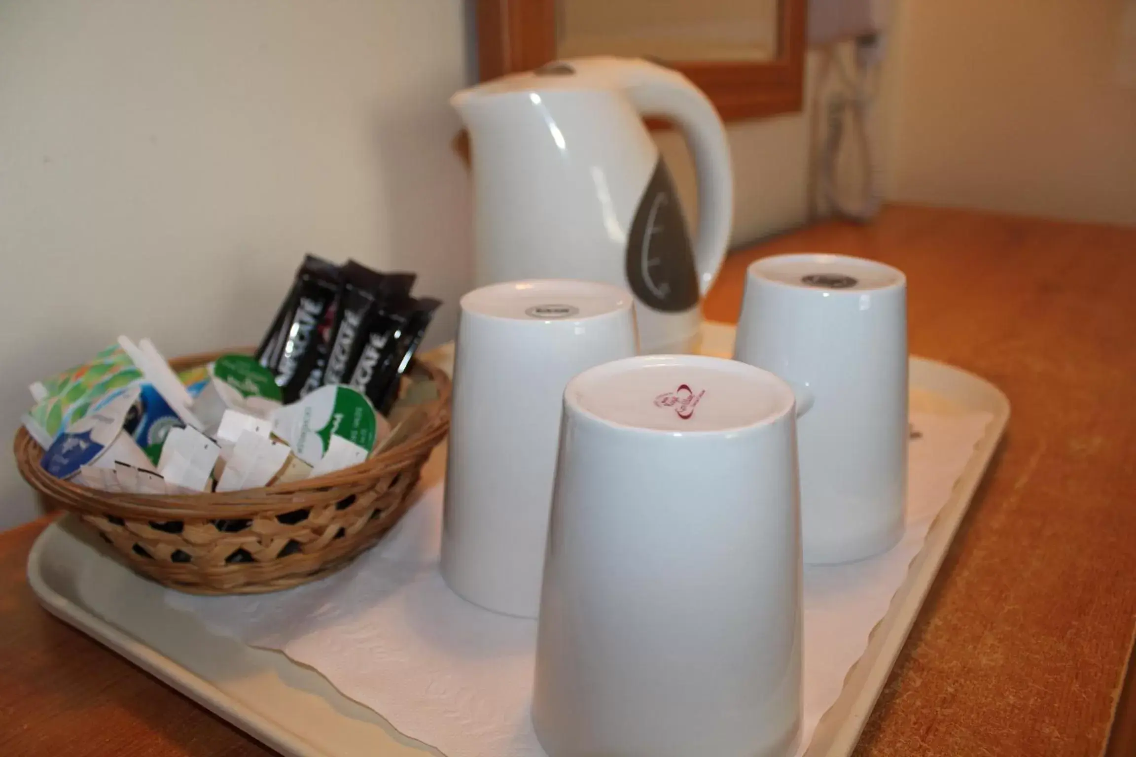 Coffee/tea facilities in Discovery Inn - Leeds