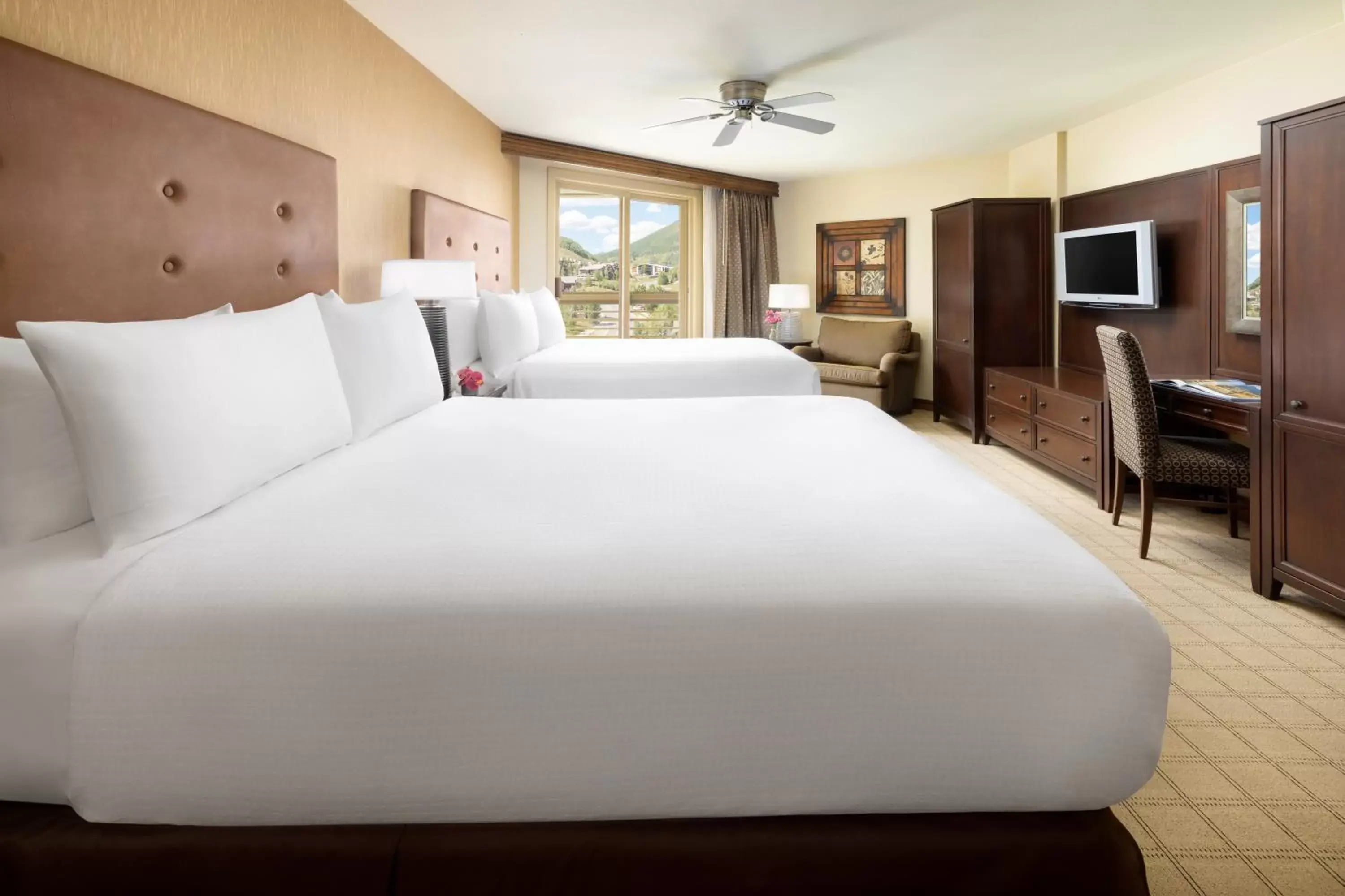 Bedroom, Bed in Elevation Hotel & Spa