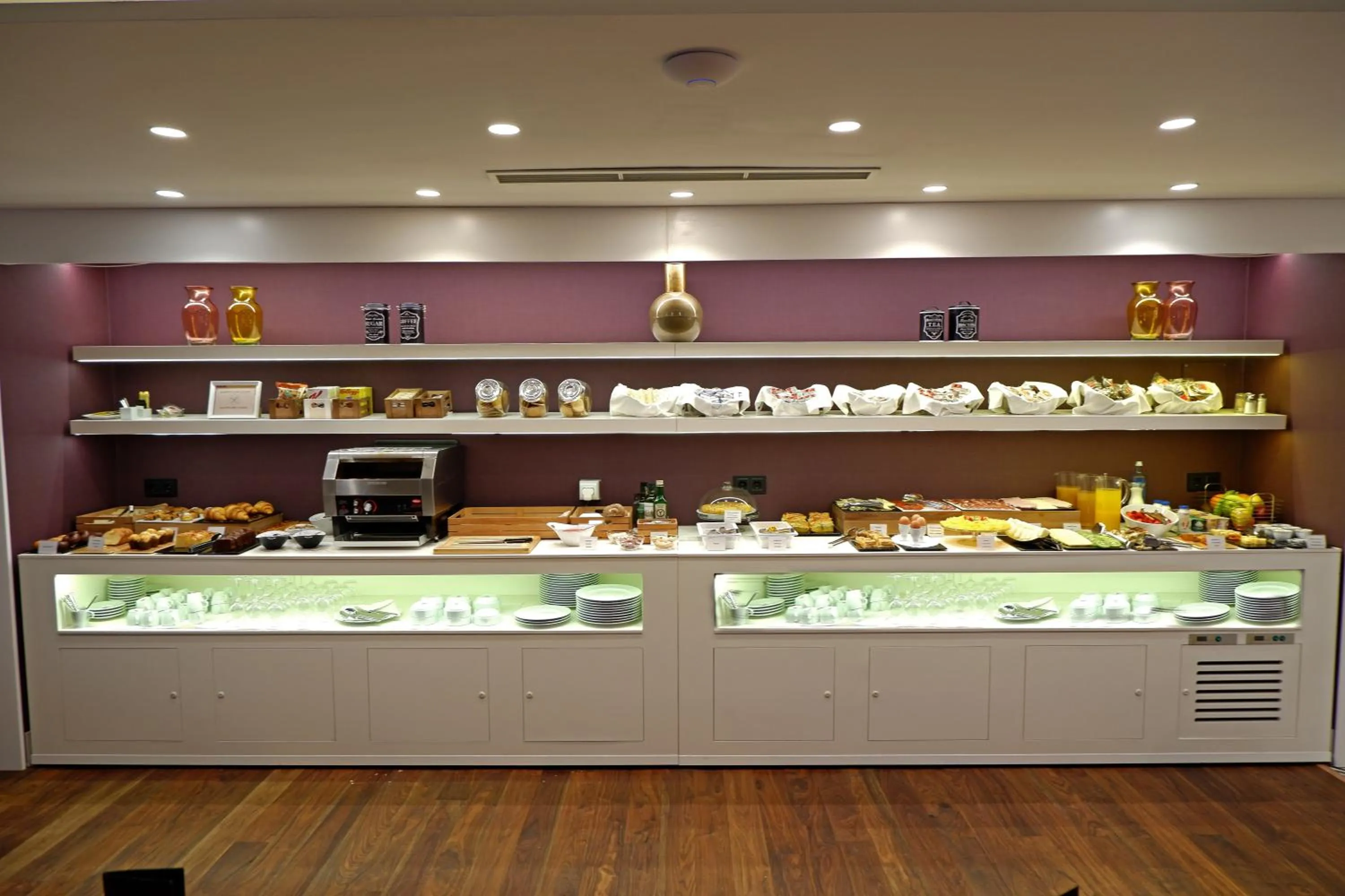 Food and drinks in Hotel Colón Plaza