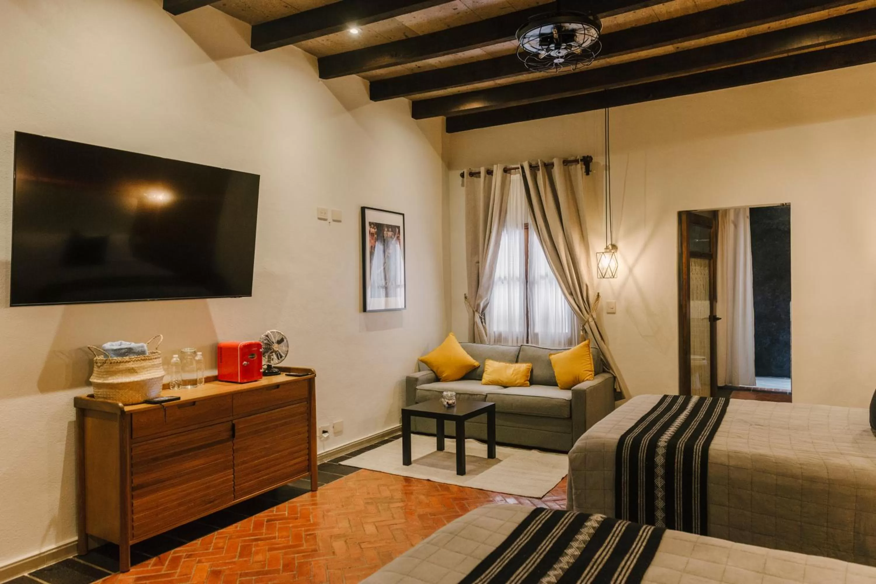 TV/Entertainment Center in Agua Santa Hotel Boutique