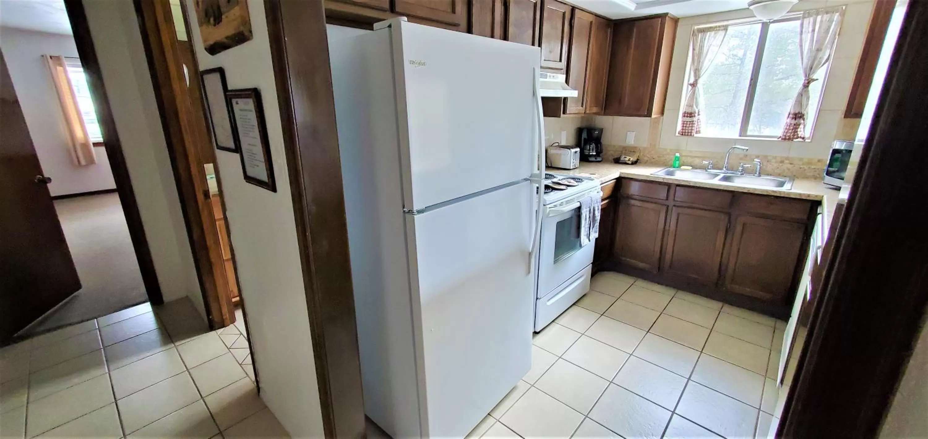 Kitchen or kitchenette in High Sierra Condominiums