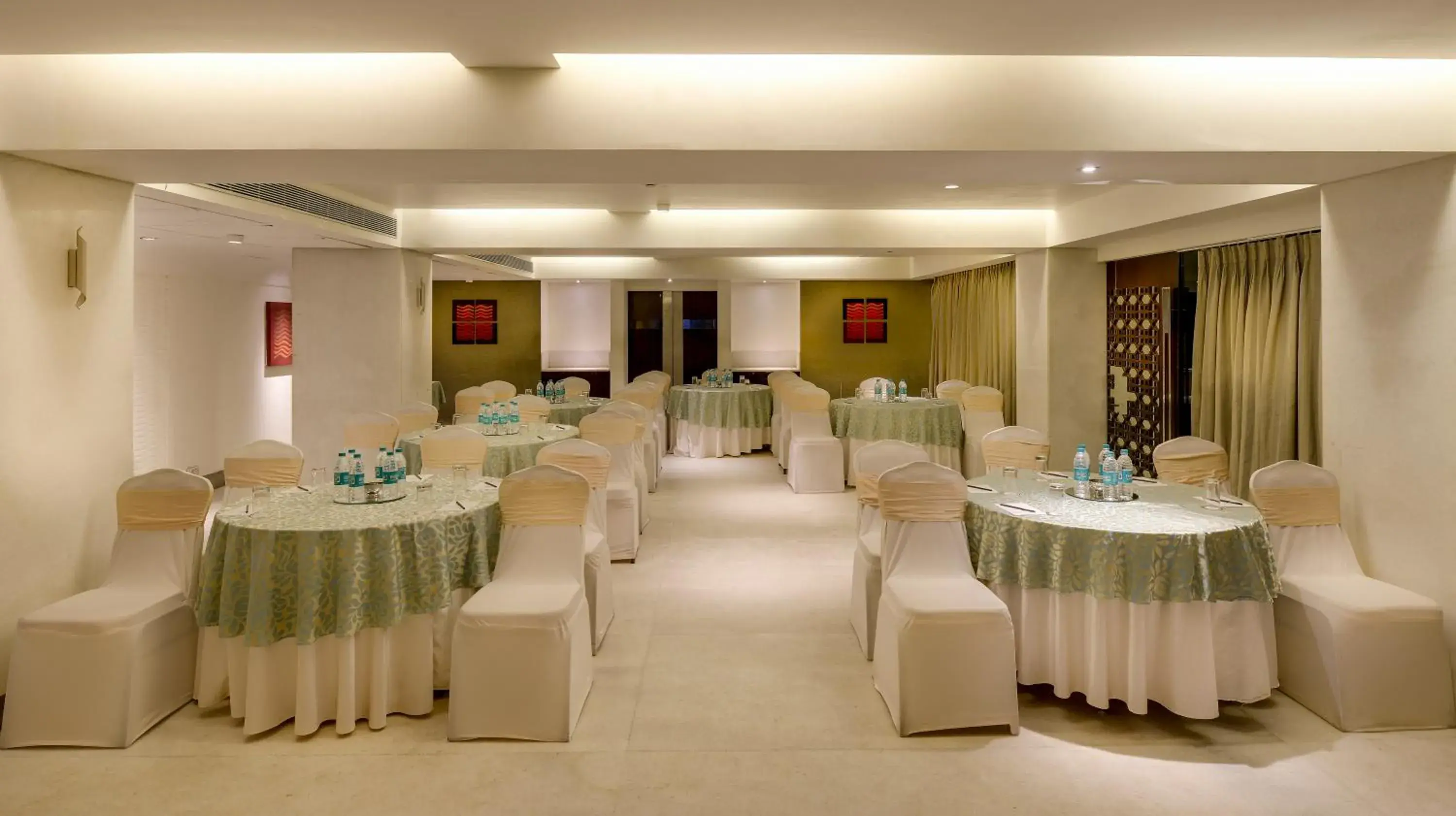 Banquet/Function facilities in The Pride Chennai Hotel