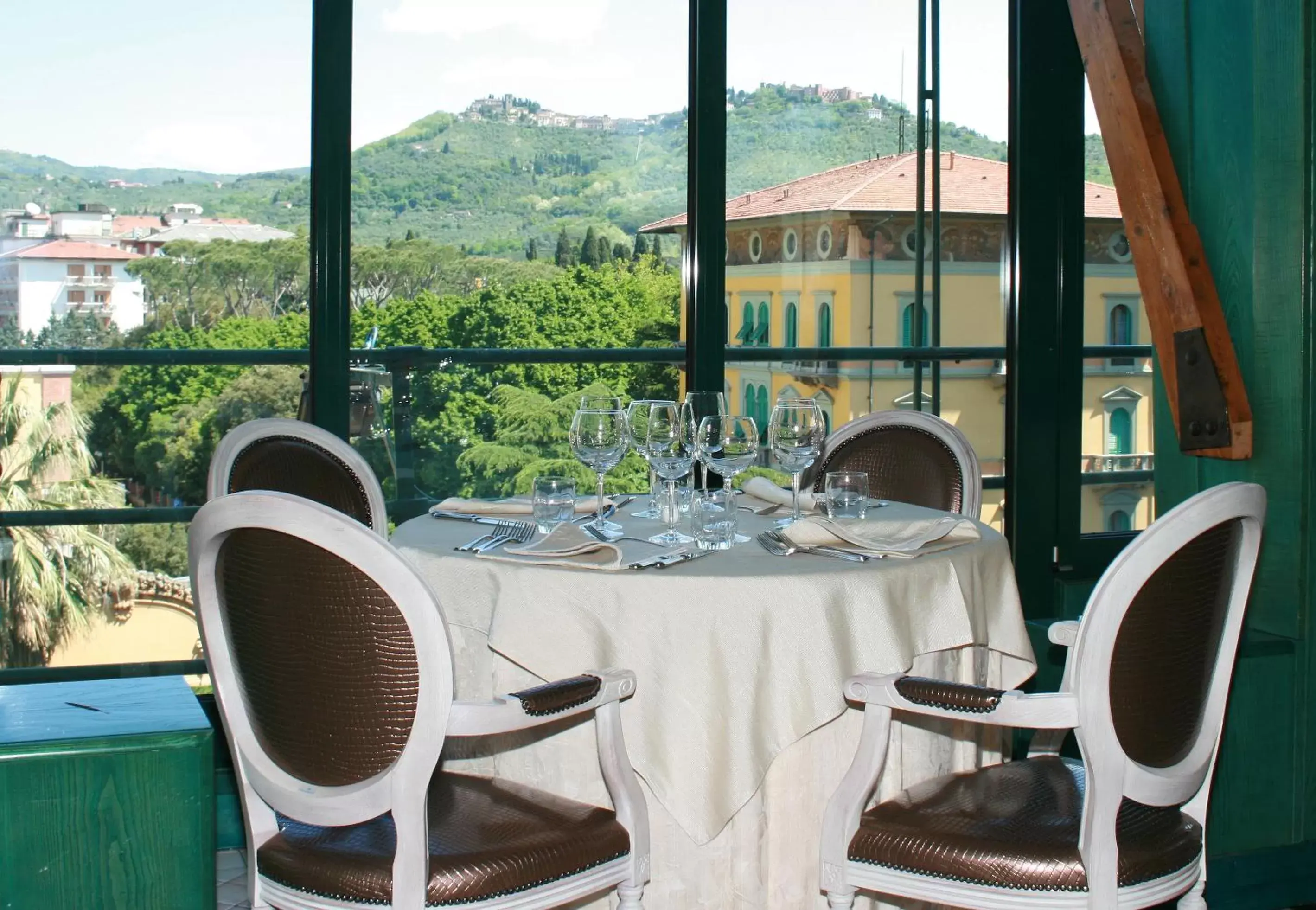 Restaurant/places to eat in Hotel Columbia Wellness & Spa Restaurant/places to eat in Hotel Columbia Wellness & Spa