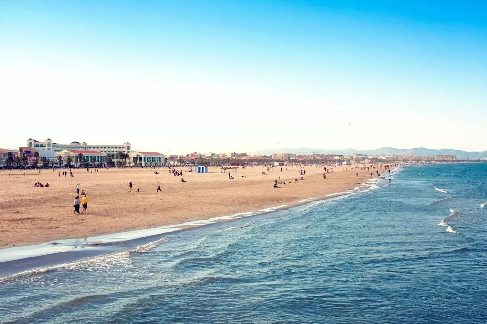 Beach in Aparthotel Albufera