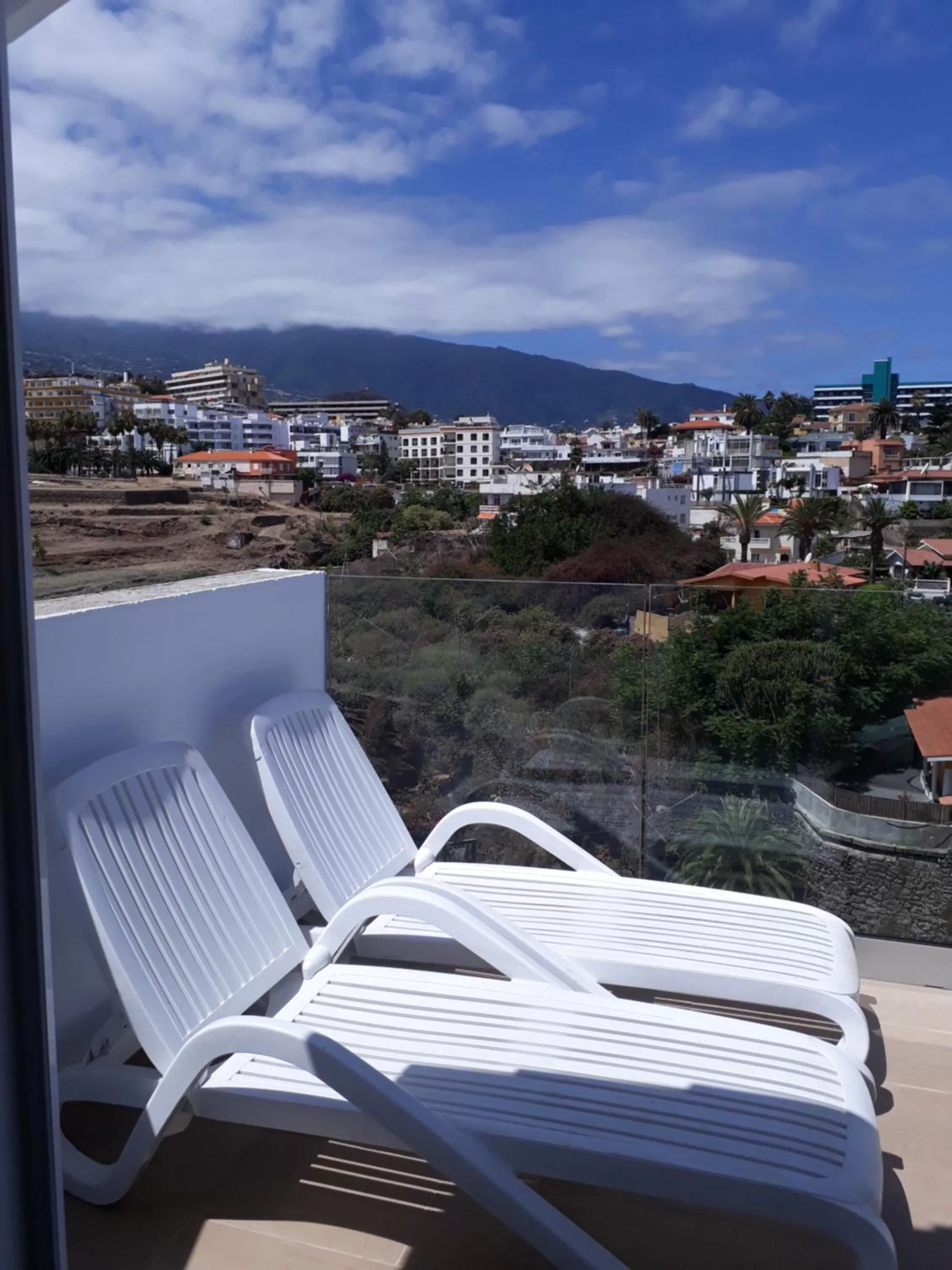 Mountain view in Apartamentos Pez Azul