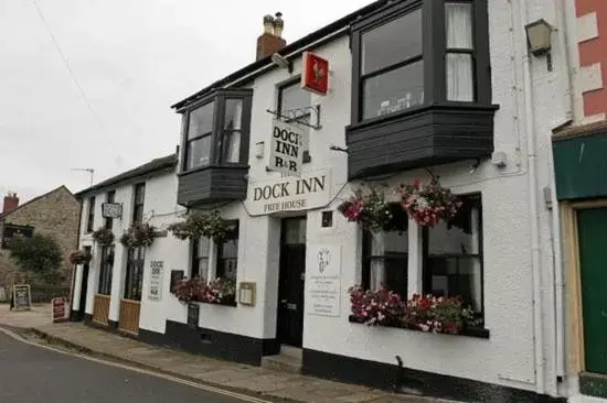 The Dock Inn The Dock Inn