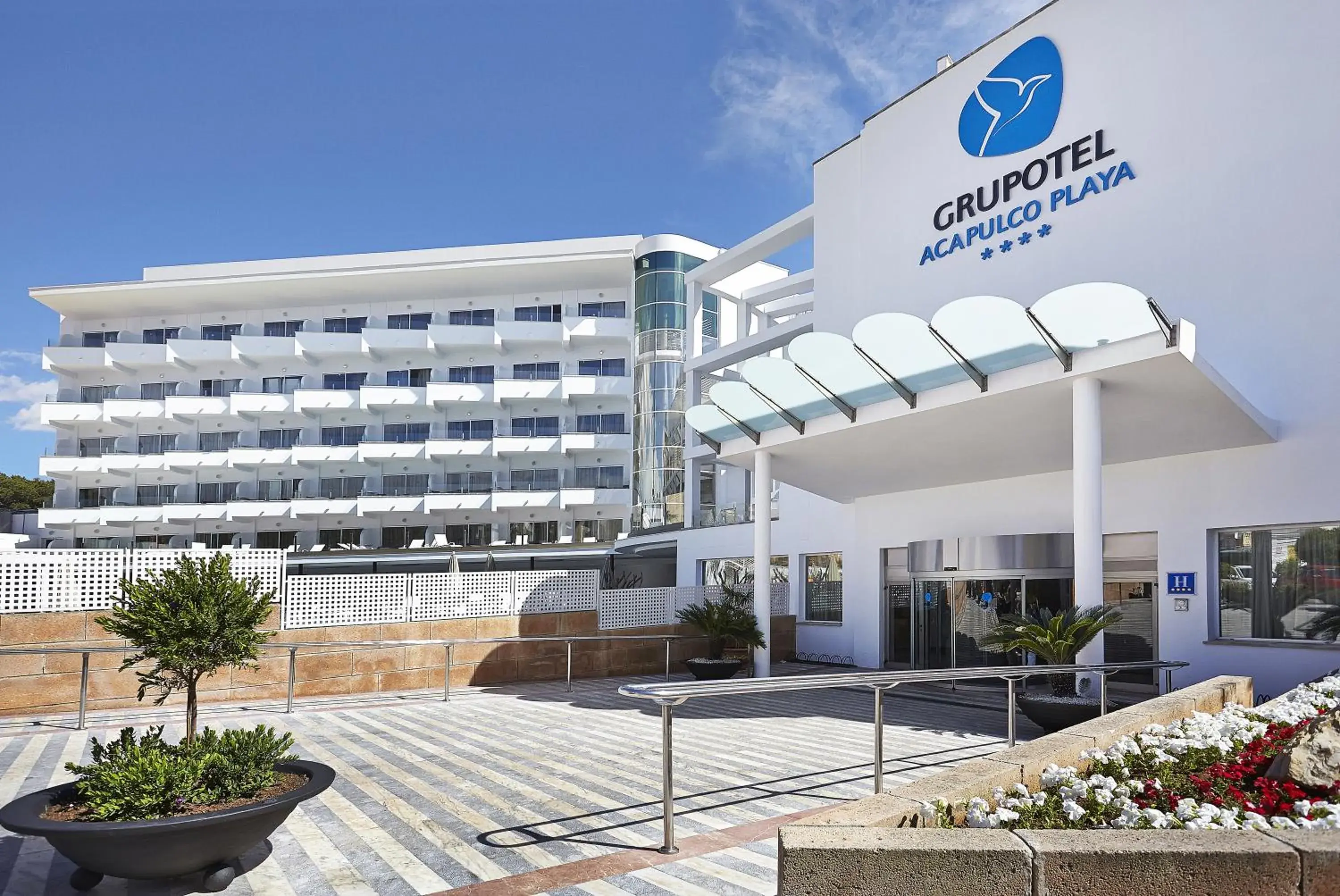 Facade/entrance in Grupotel Acapulco Playa - Adults Only Facade/entrance in Grupotel Acapulco Playa - Adults Only
