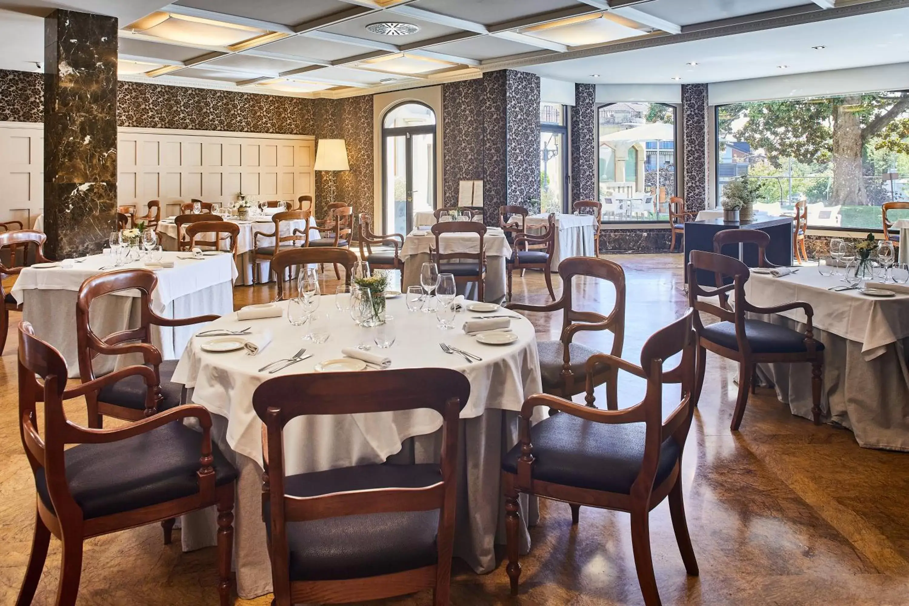 Restaurant/Places to Eat in Silken Gran hotel Durango