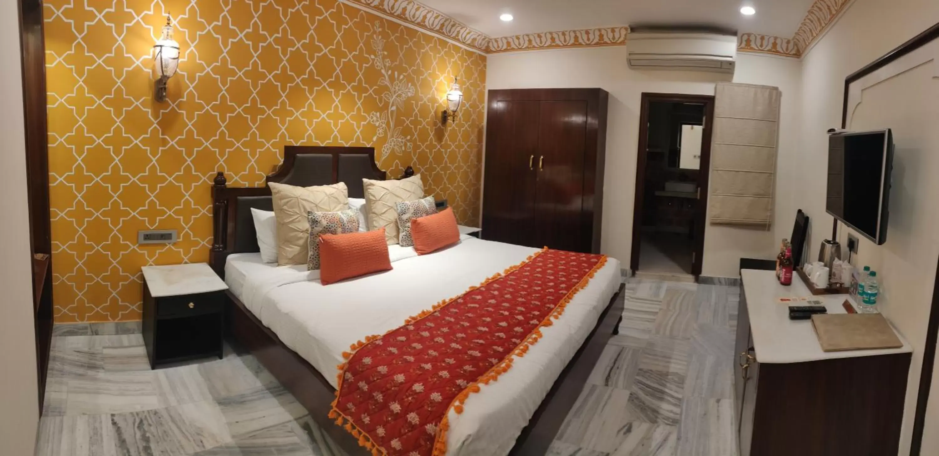 Photo of the whole room, Bed in Laxmi Palace Heritage Boutique Hotel