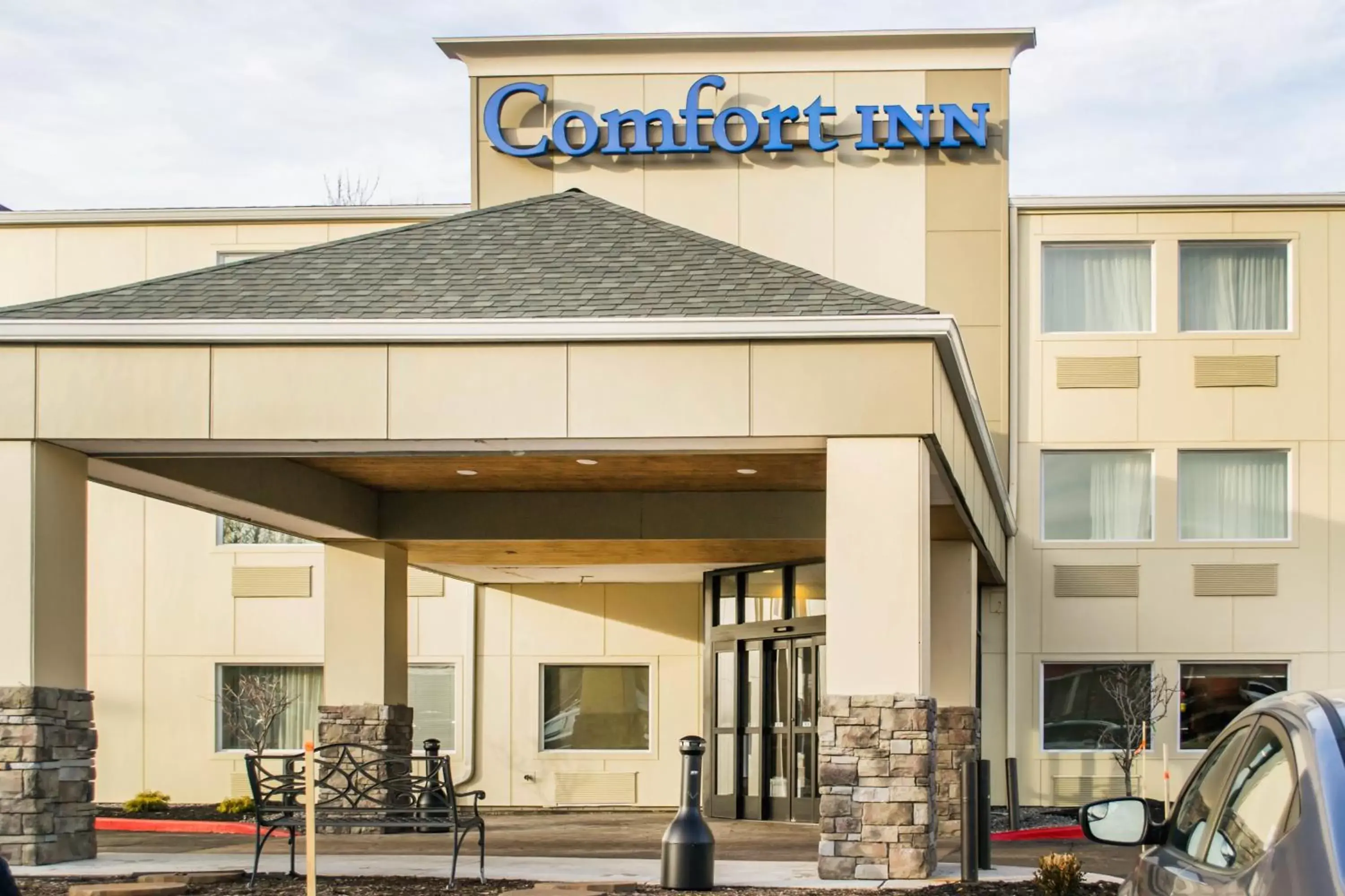 Property building in Comfort Inn Mayfield Heights Cleveland East
