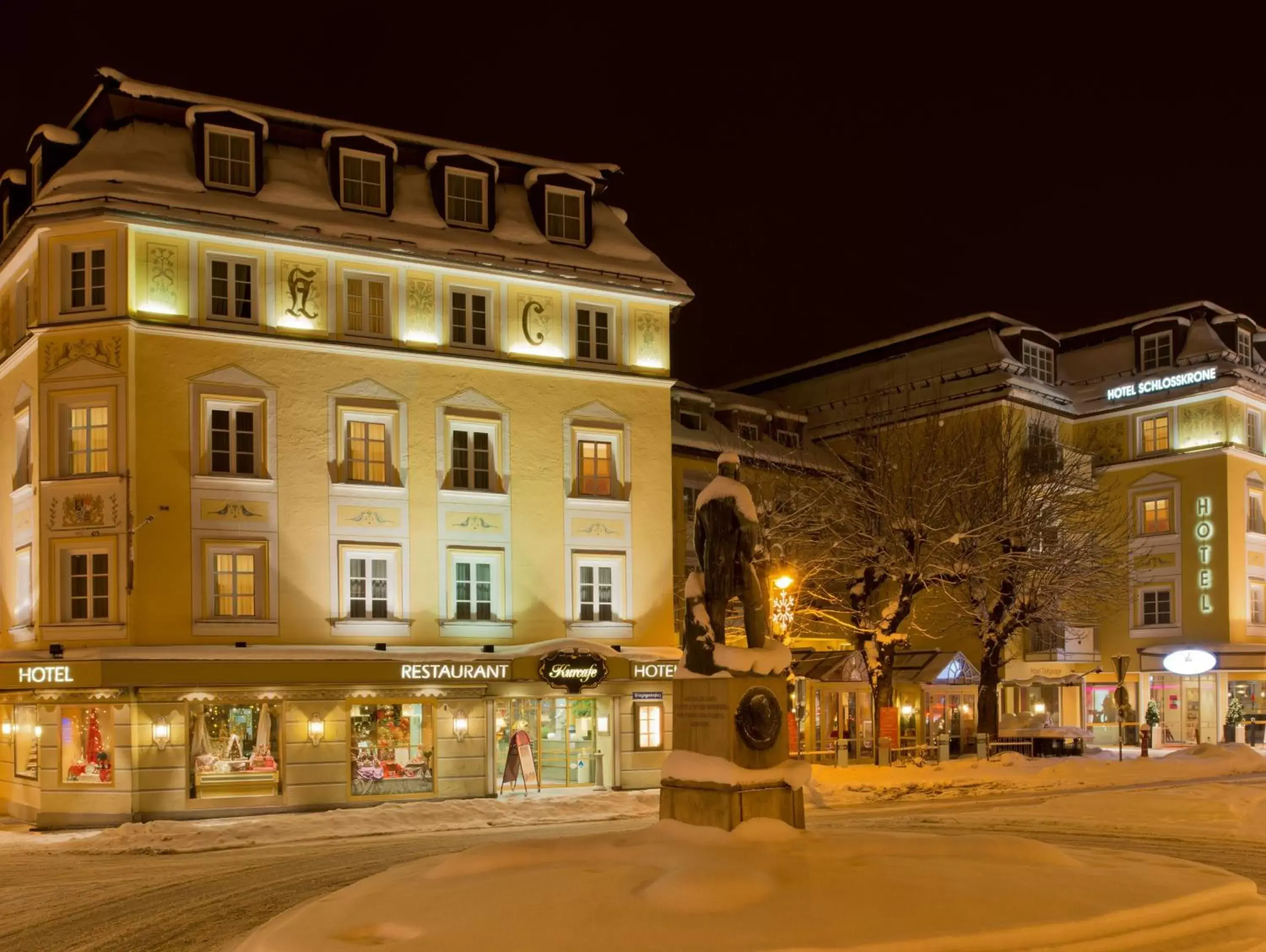 Property Building in Hotel Schlosskrone