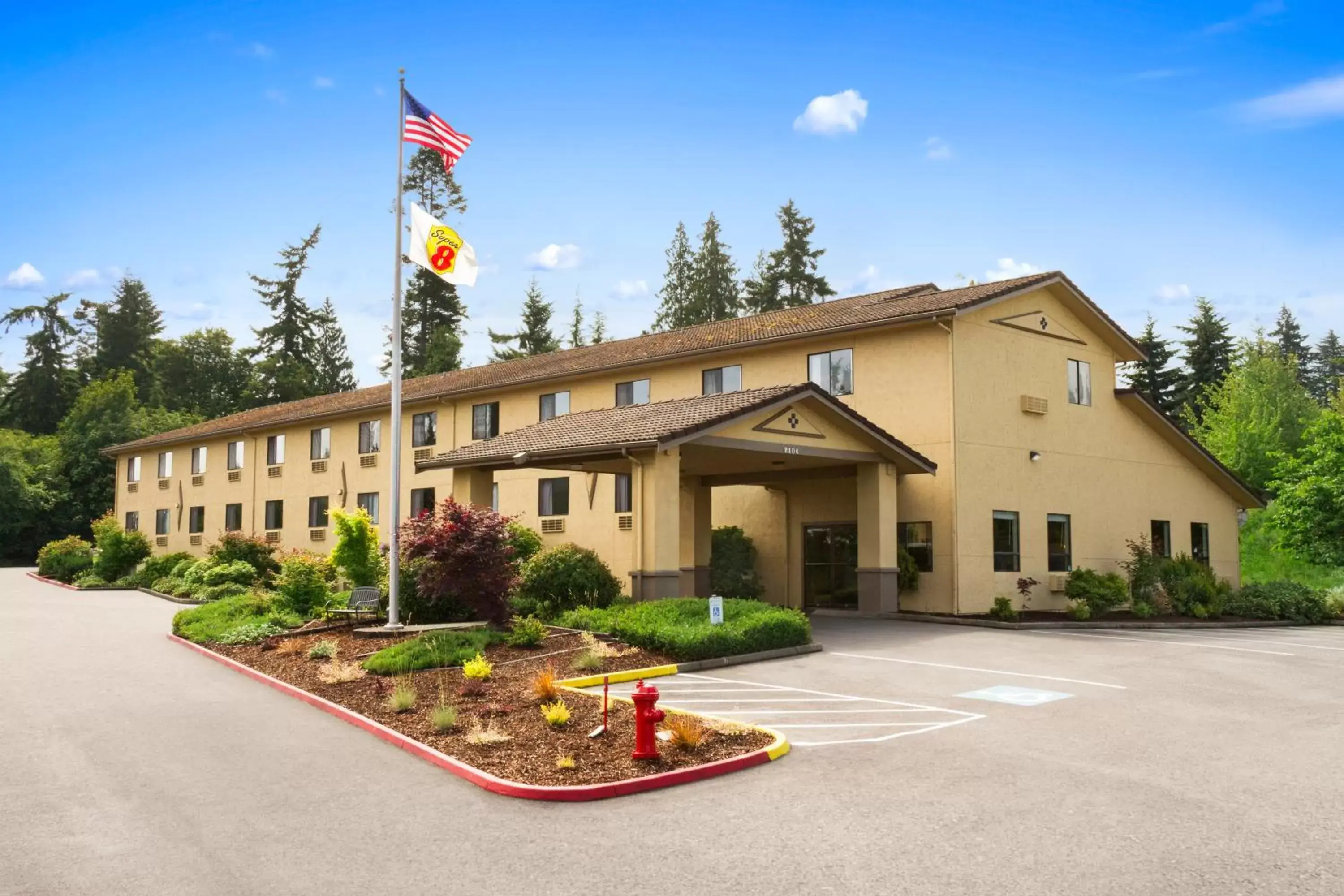 Facade/entrance, Property Building in Super 8 by Wyndham Port Angeles at Olympic National Park