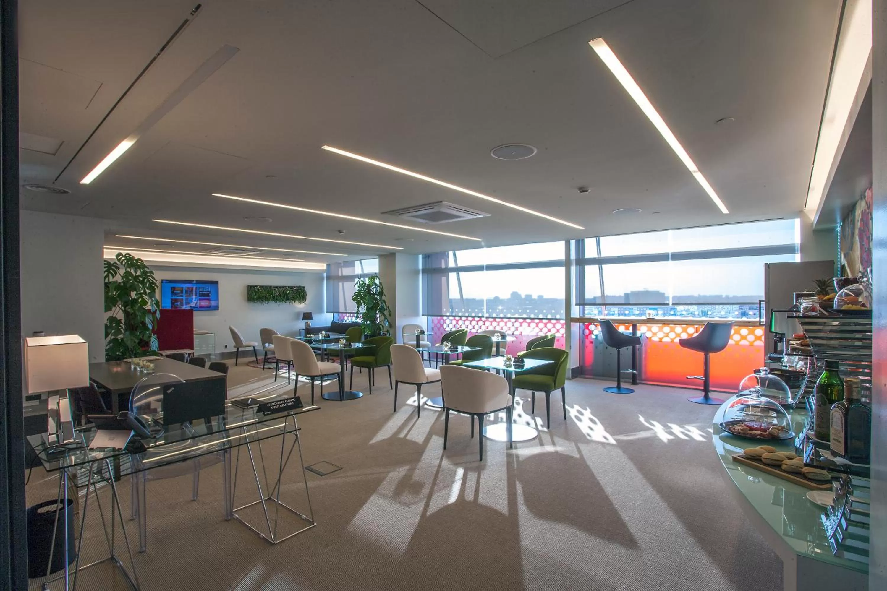 Seating area in Hotel Puerta America