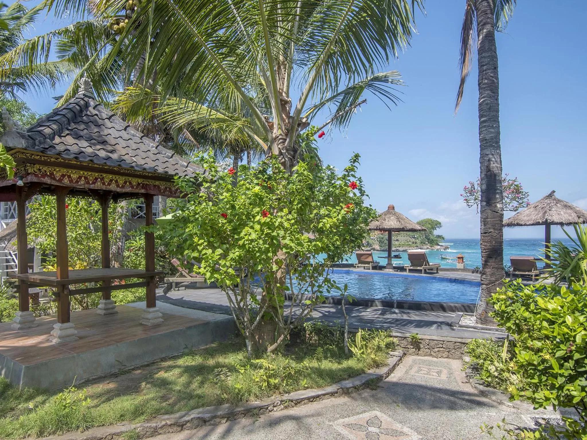 Pool view in Mushroom Beach Bungalows